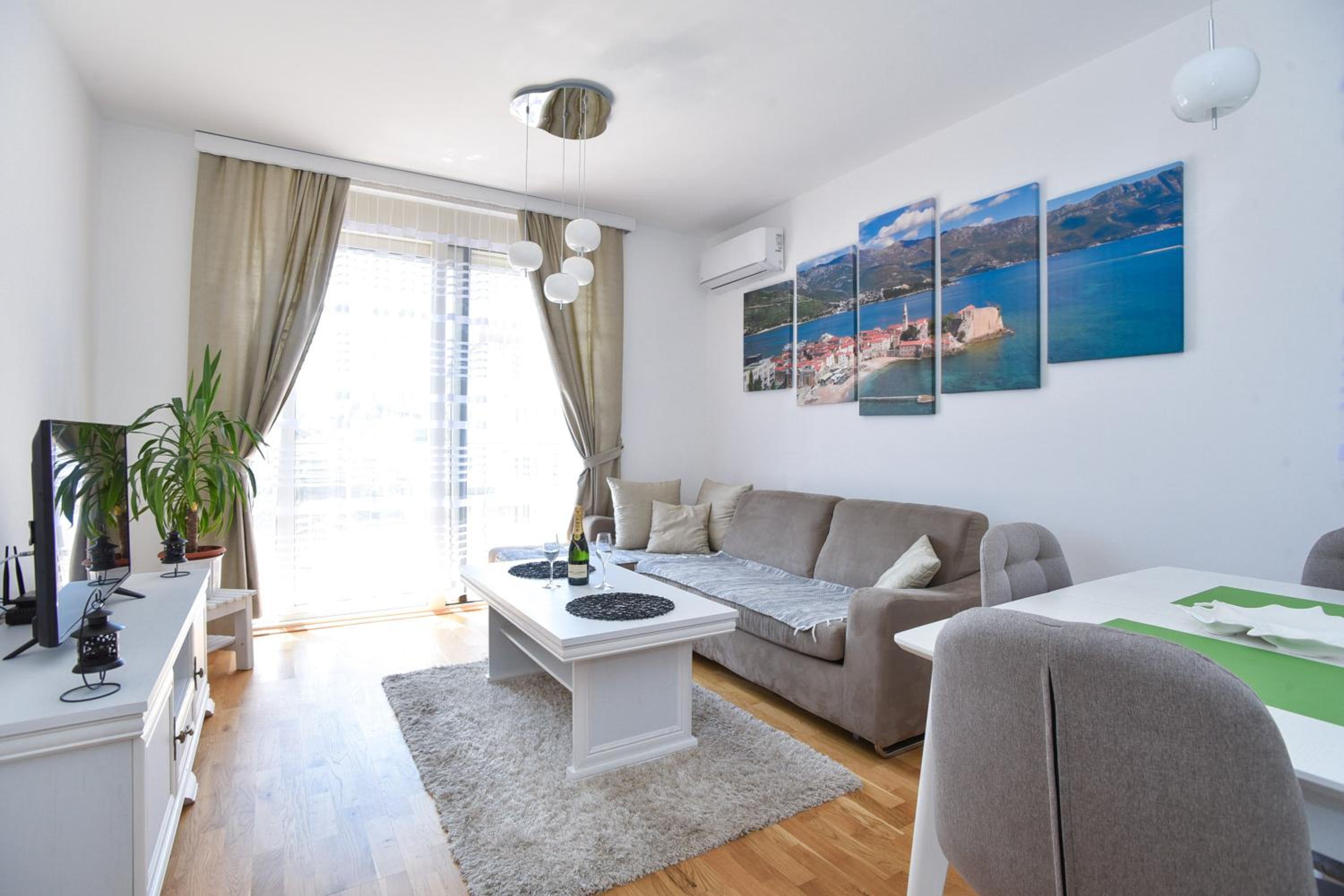 Apartment with Sea View