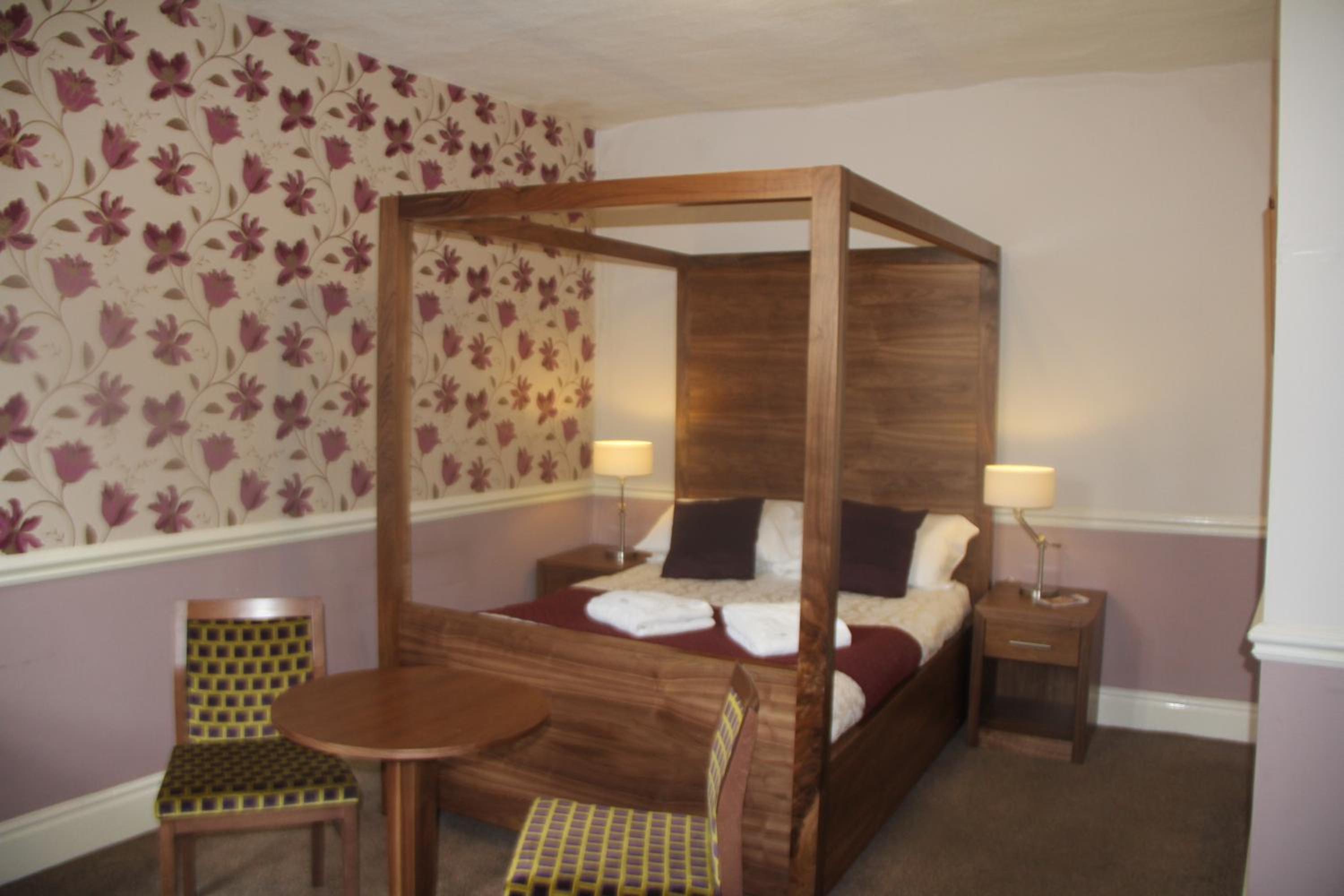 Double Room with Four Poster Bed photo 2