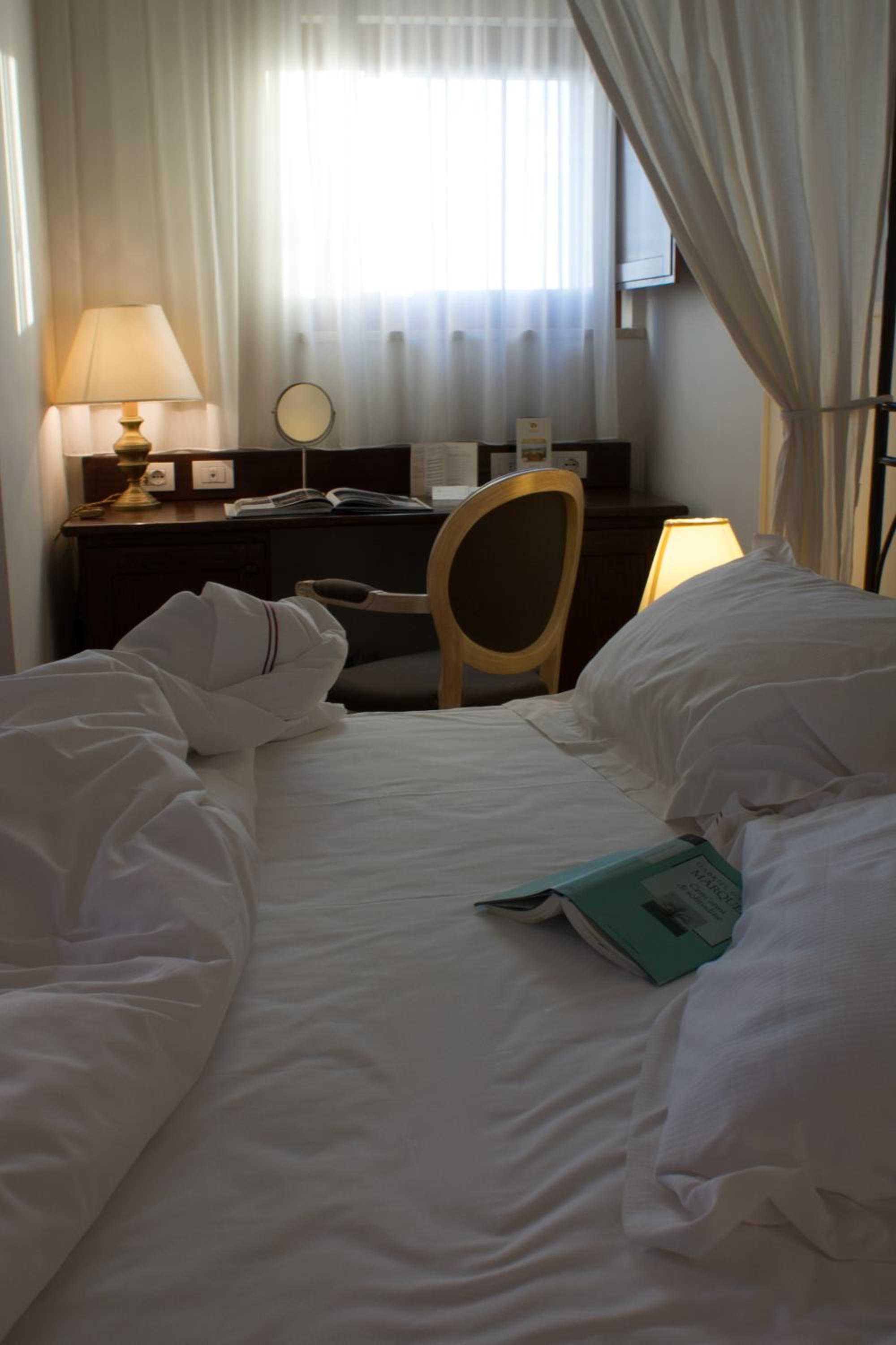 Deluxe Double Room - Photo 58
