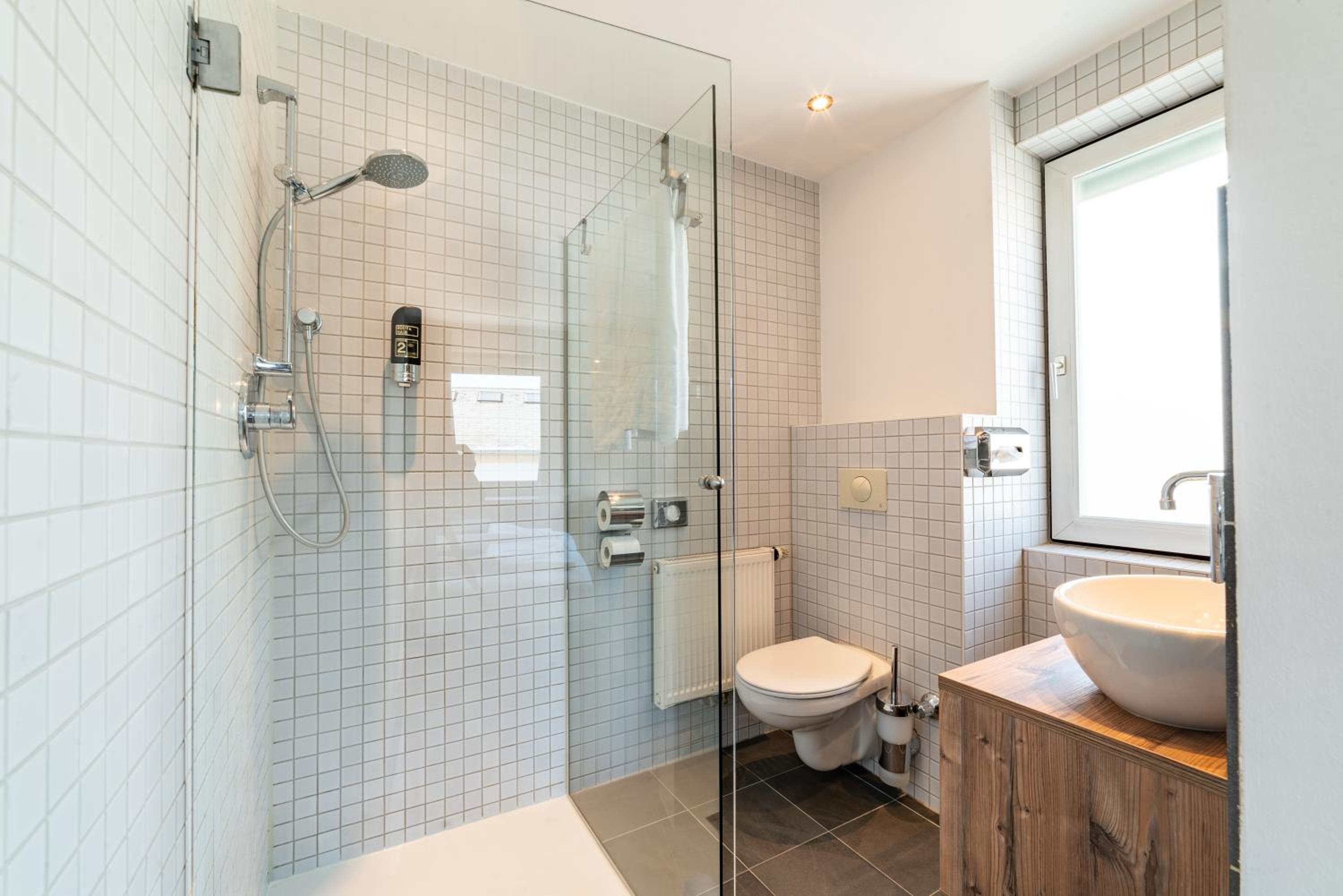 Business Double Room - Photo 17