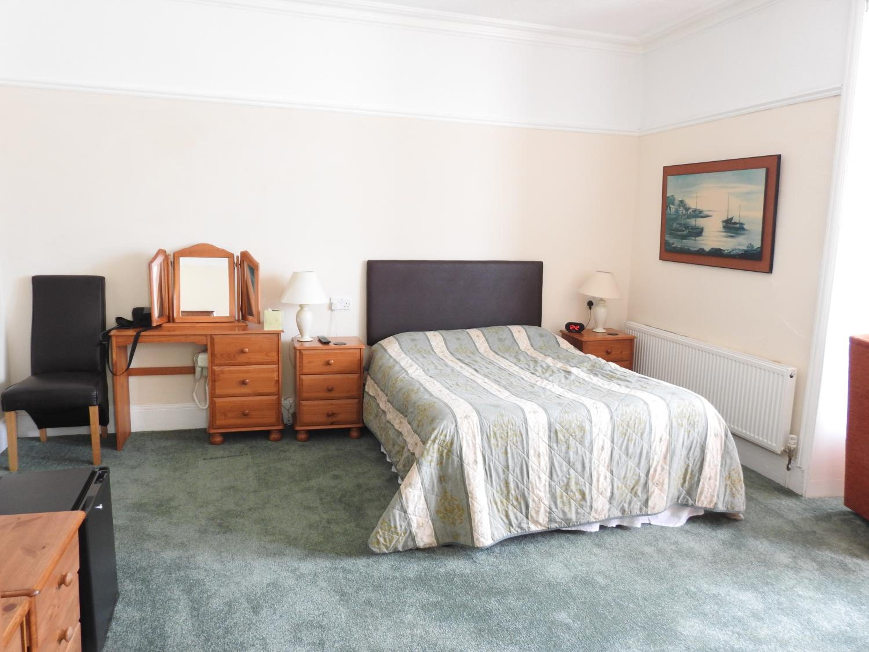8.Family Room with Shower