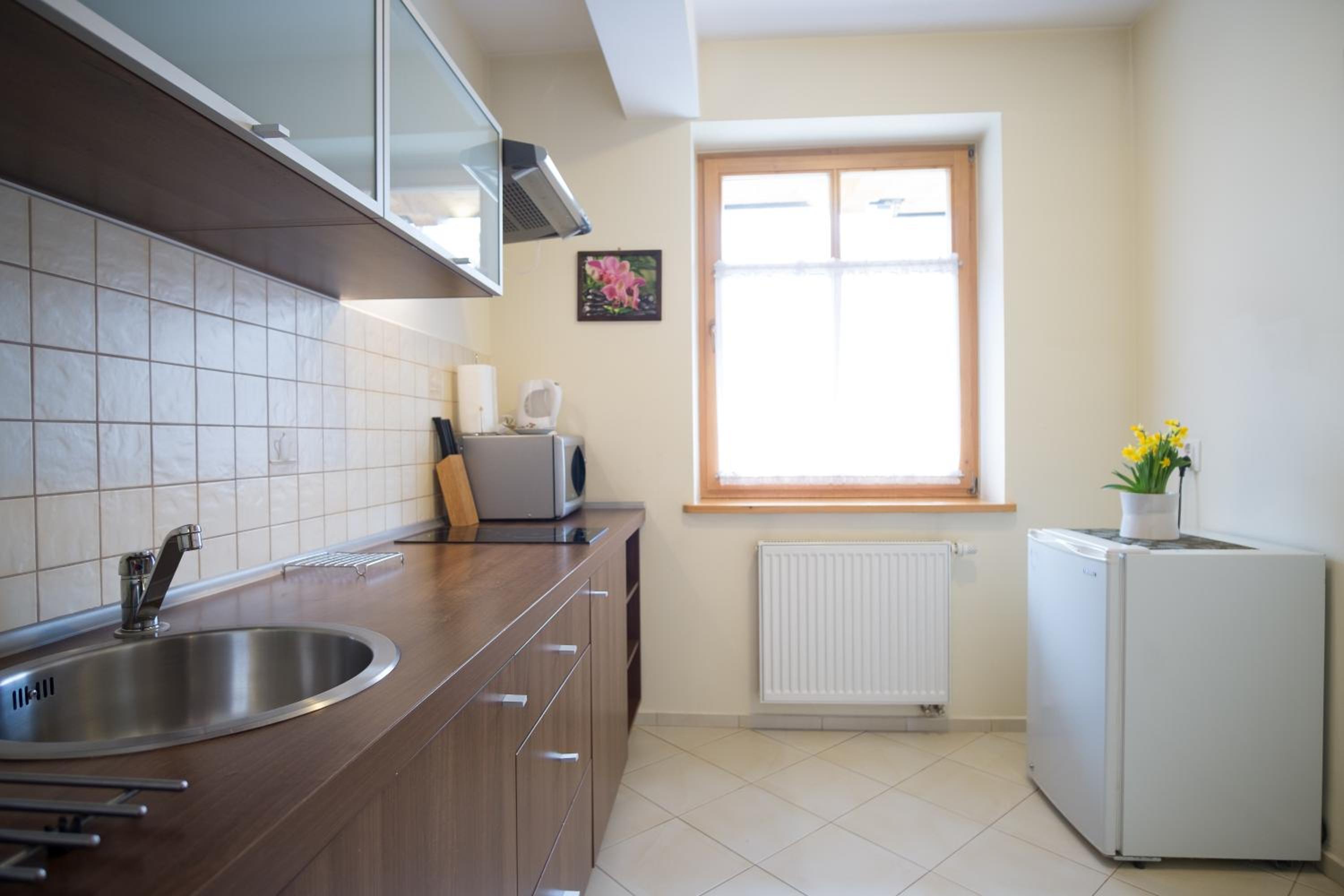 Two-Bedroom Apartment with Balcony - Photo 32