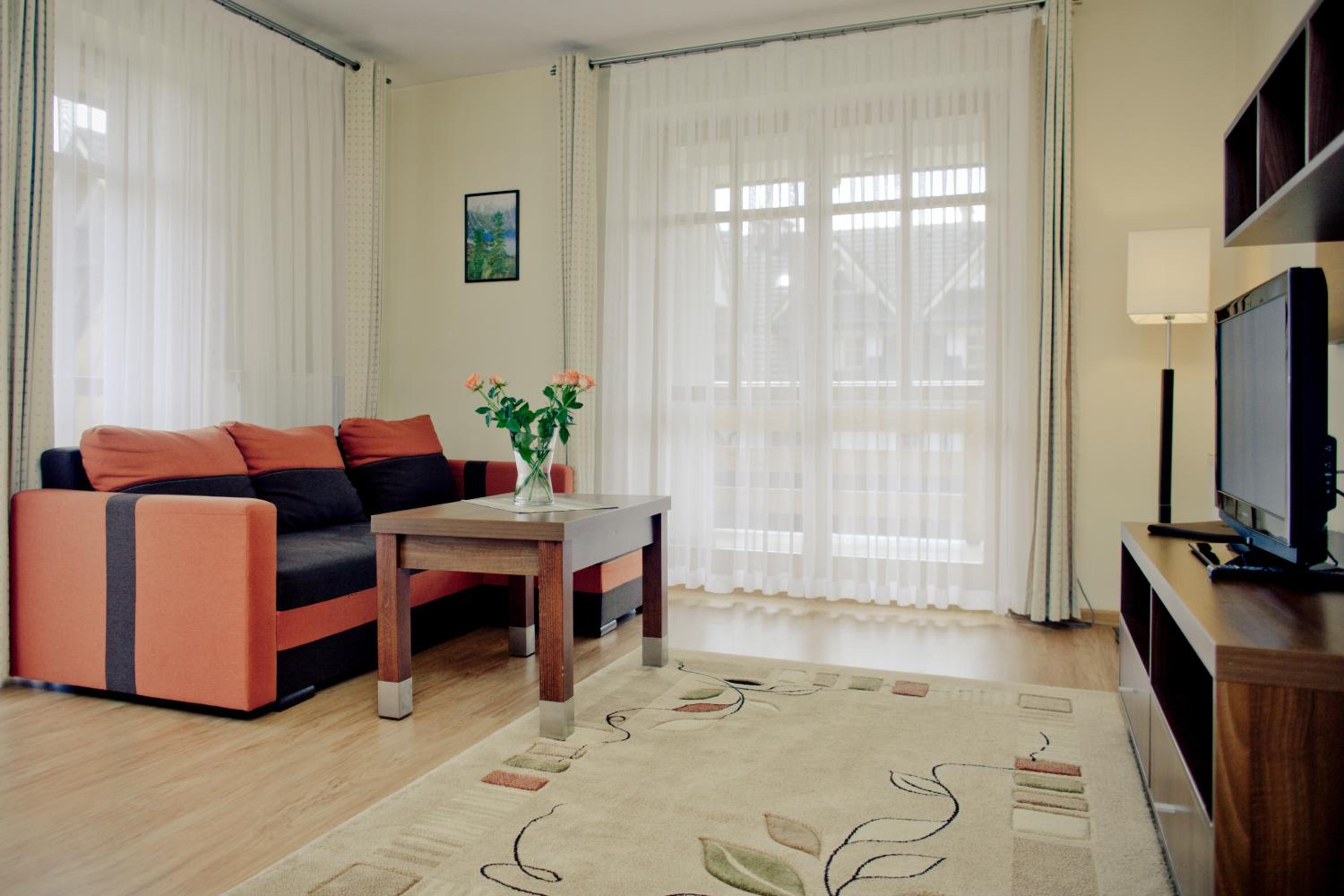 Two-Bedroom Apartment with Balcony - Photo 13