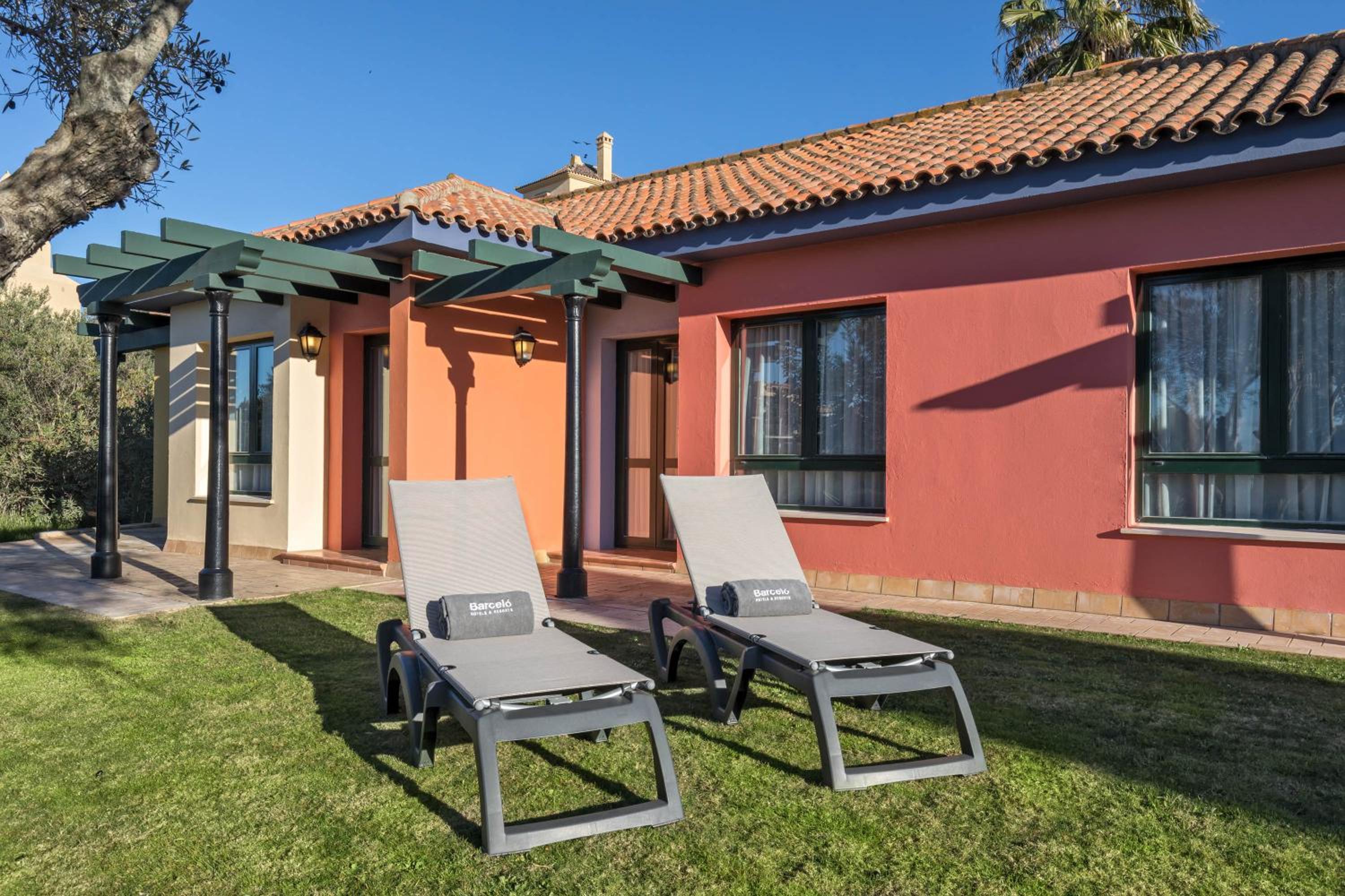 Two-Bedroom Villa (2 Adults + 3 Children) photo 3