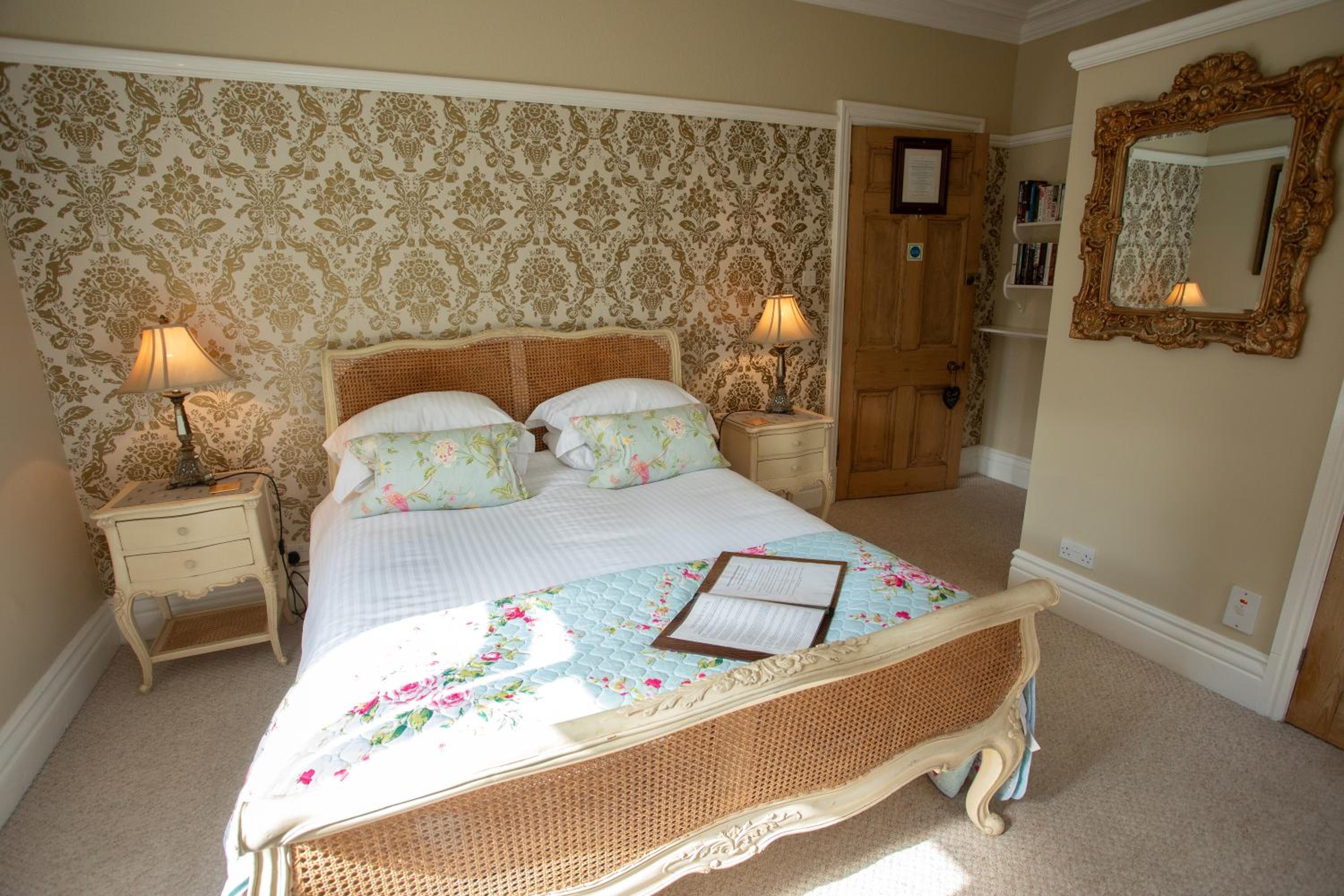 Superior King Room photo 1