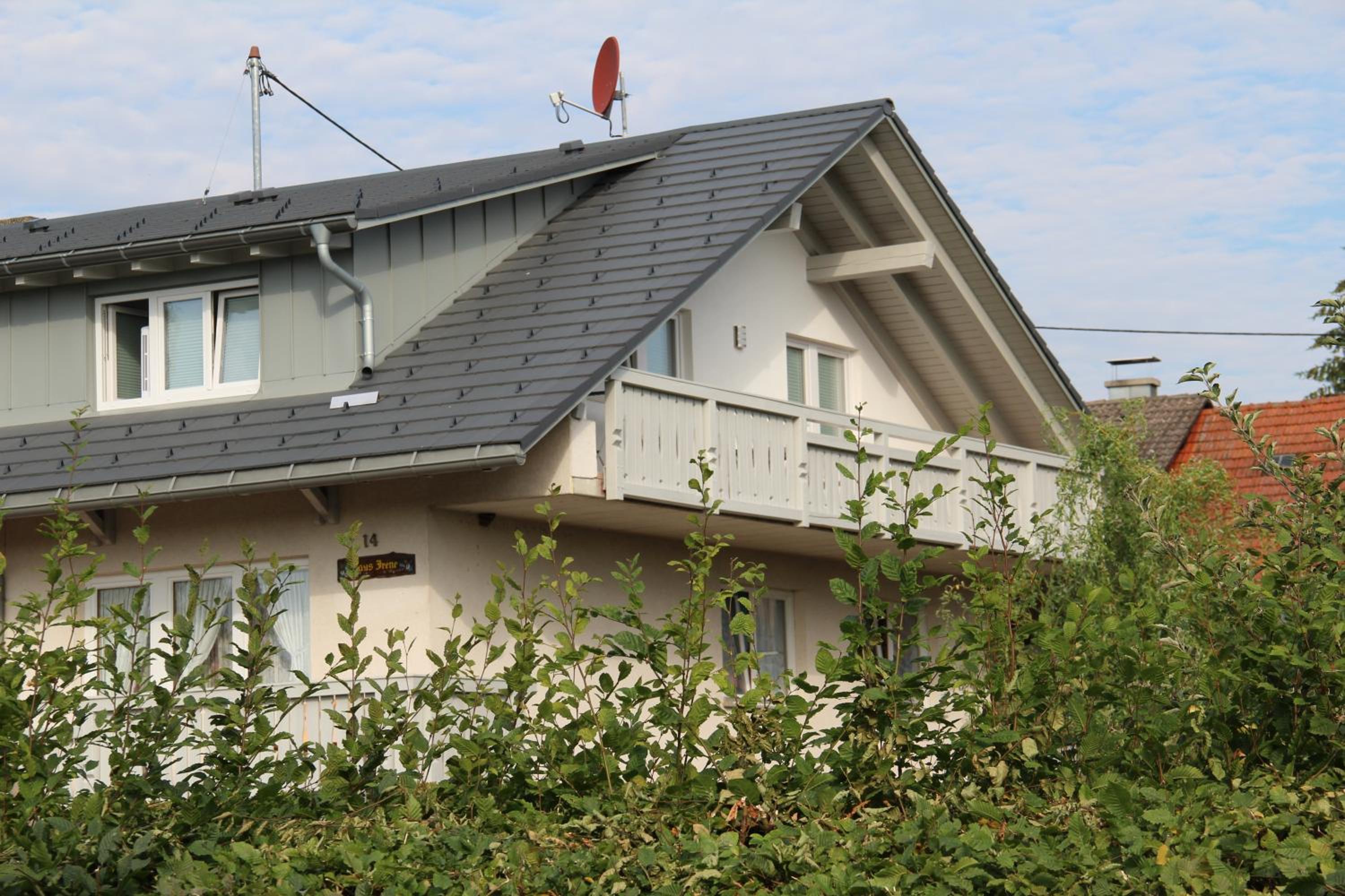 Apartment with Balcony photo 2