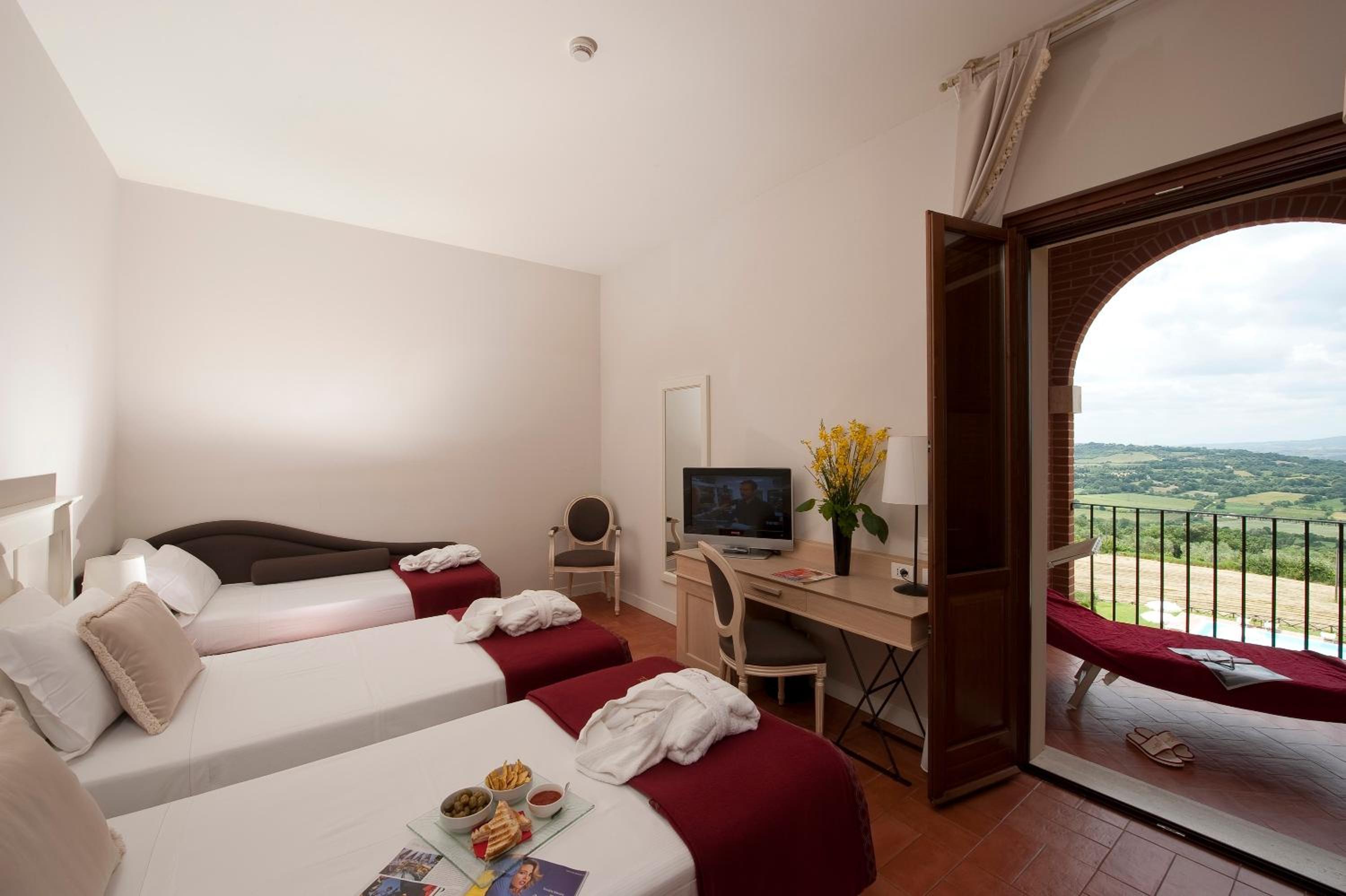 Superior Triple Room - Photo 3