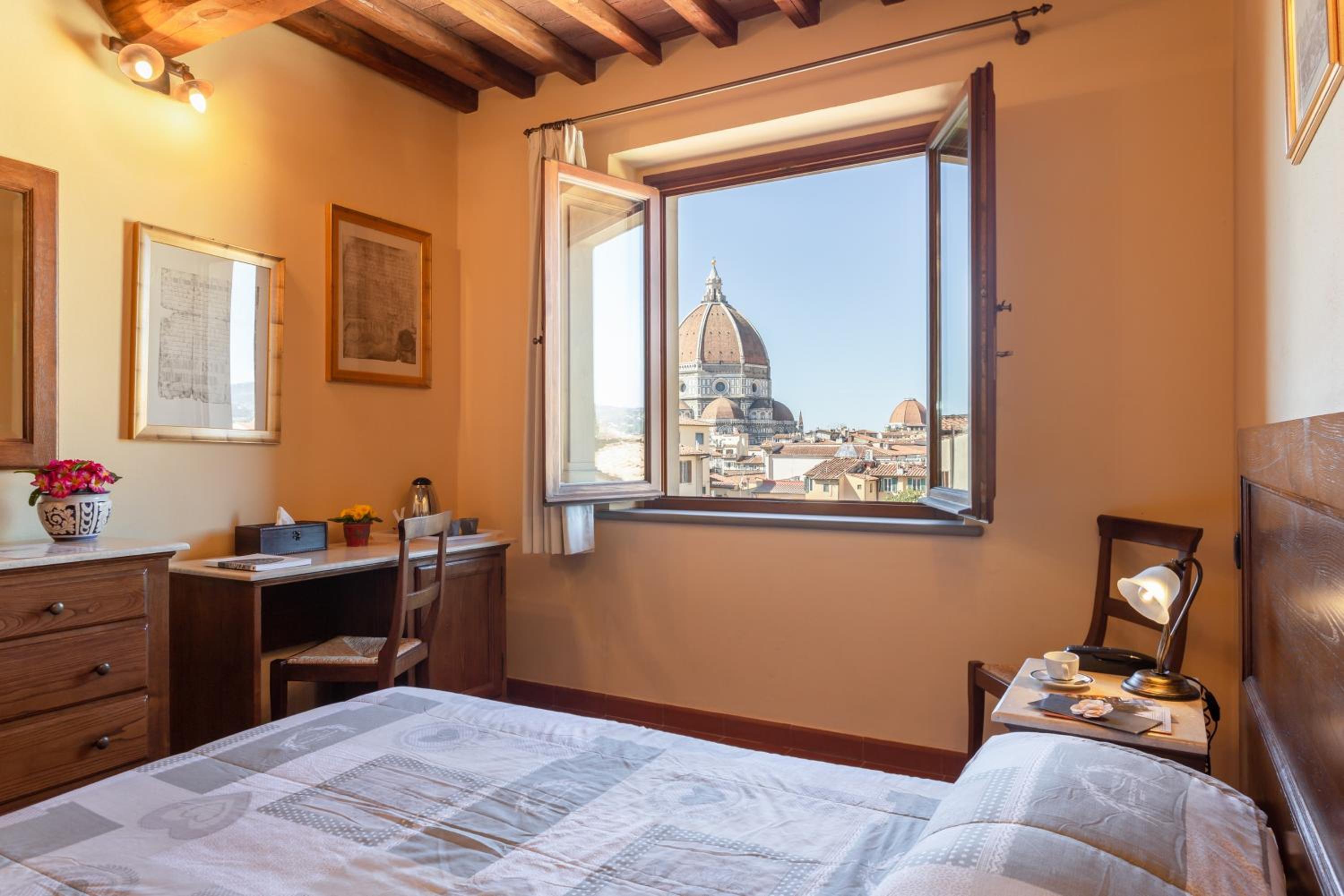 Double or Twin Room with City View photo 1