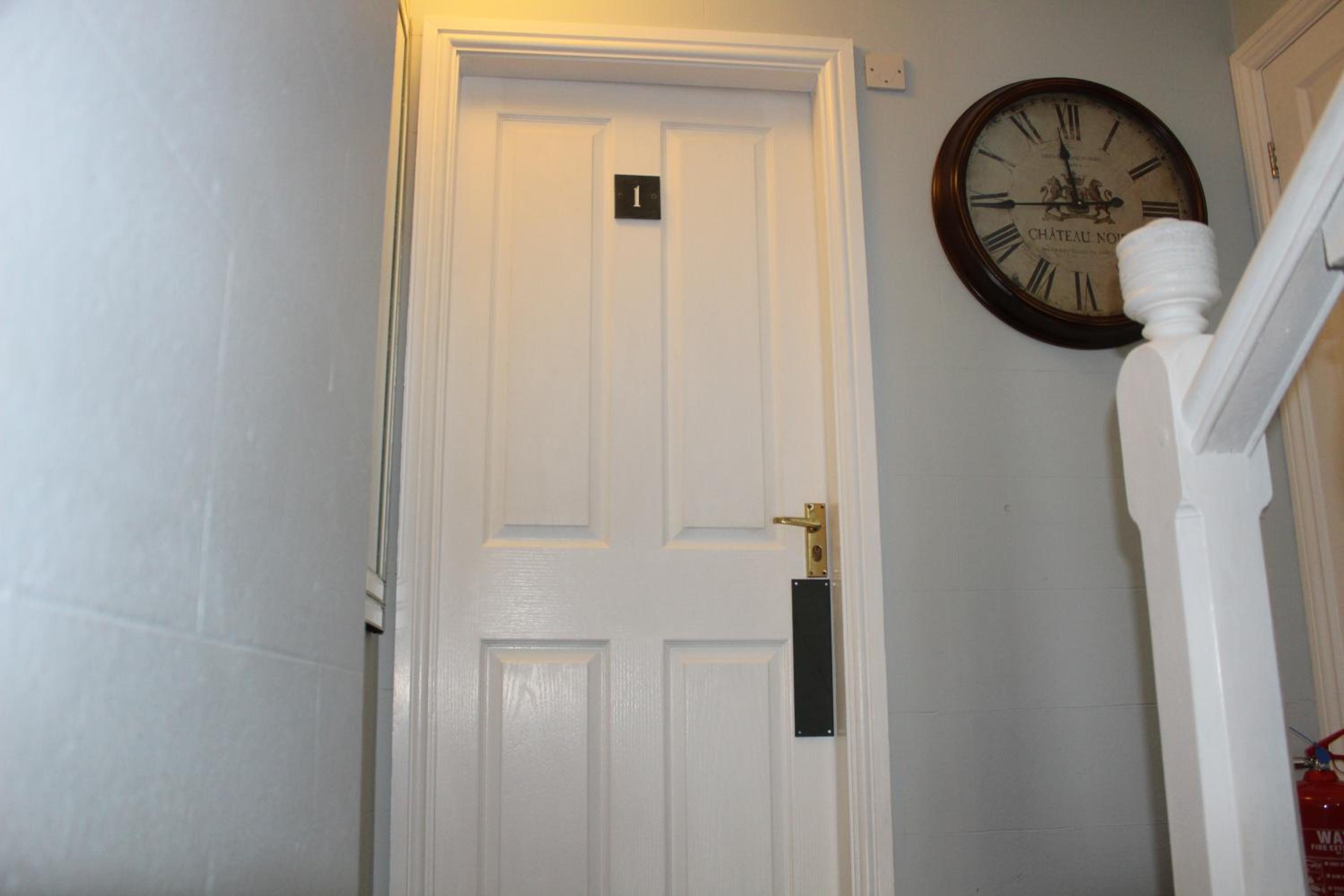 Small Double Room 1 - Photo 4