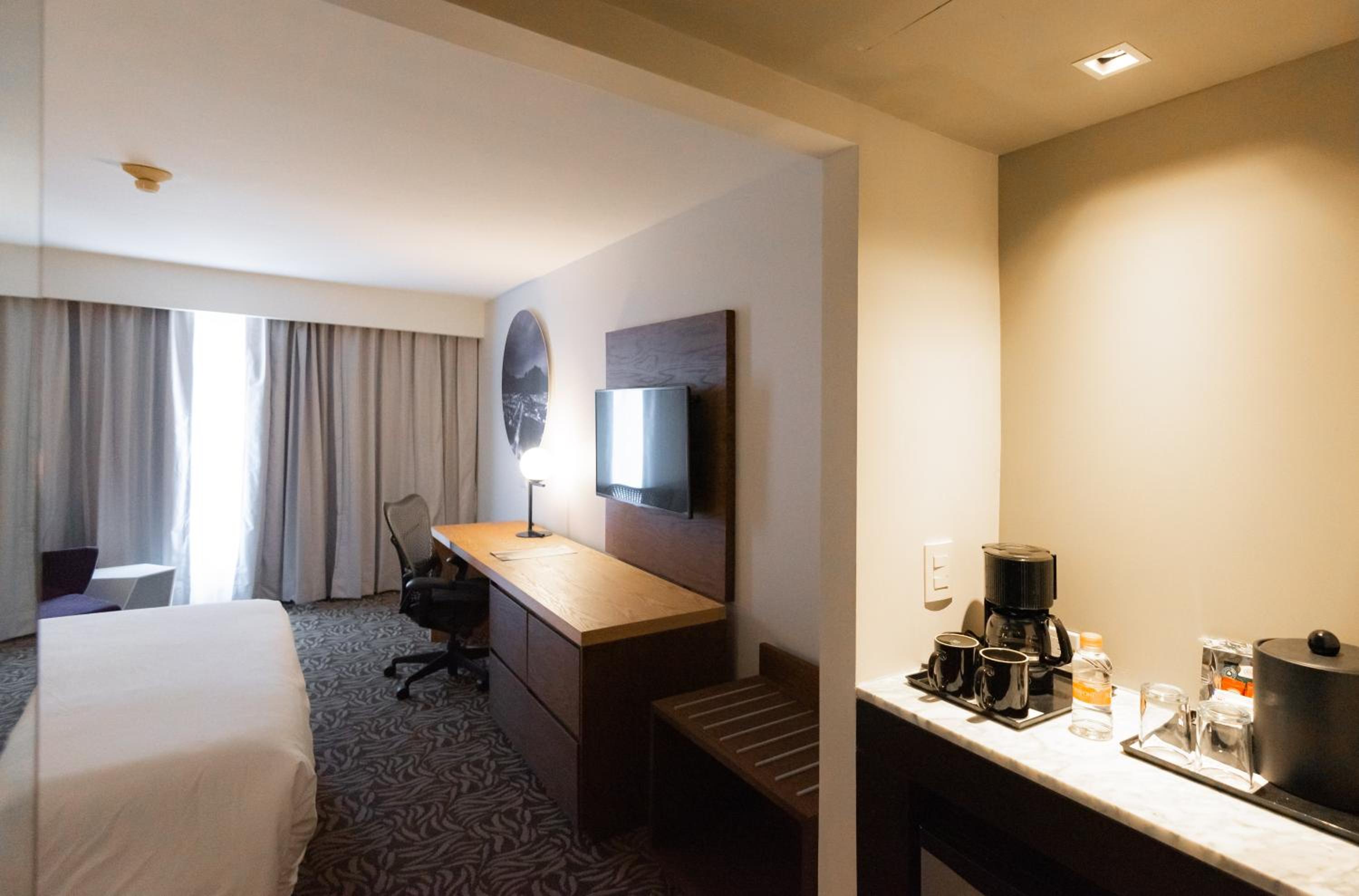 Superior King Room - Photo 5