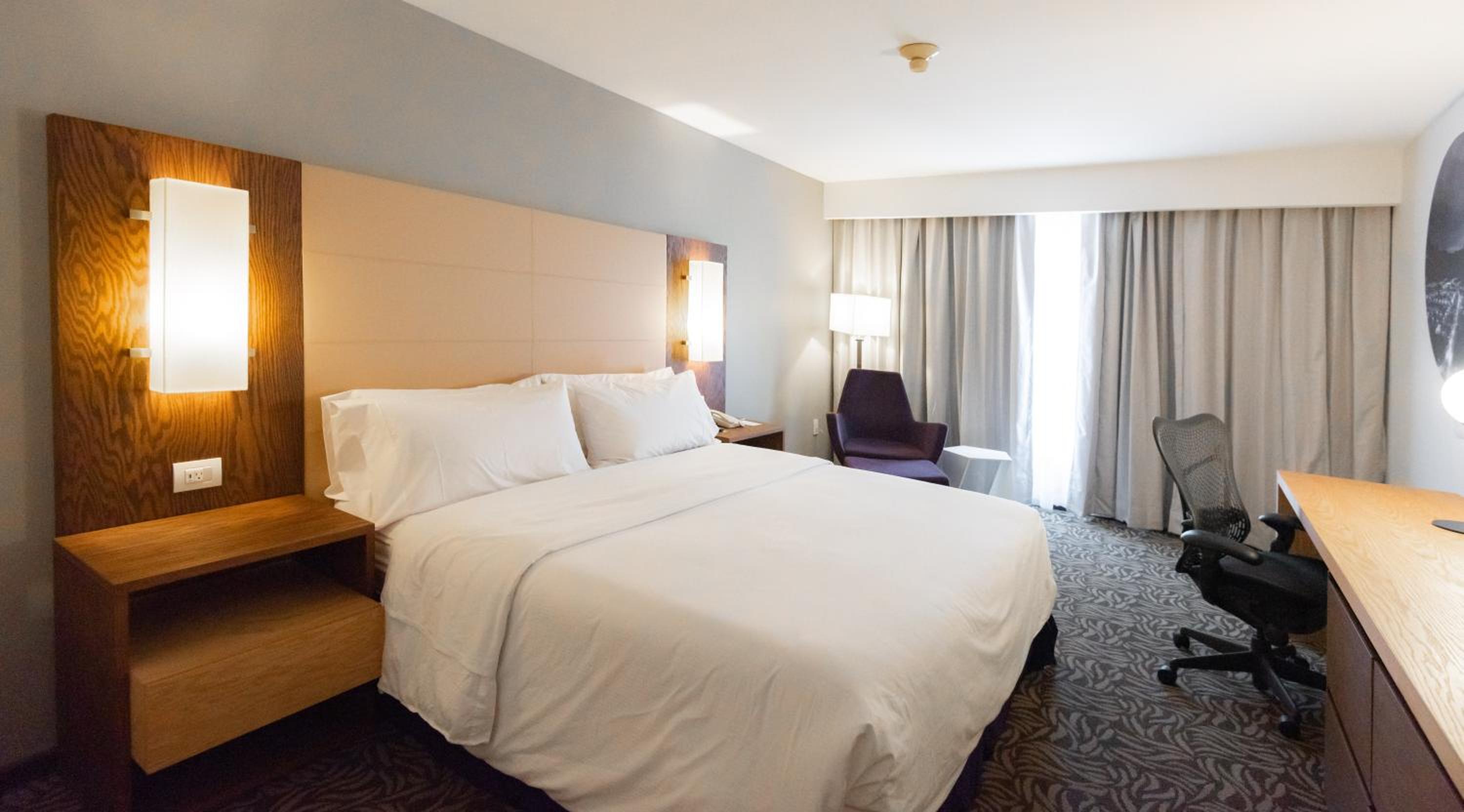 Superior King Room - Photo 6