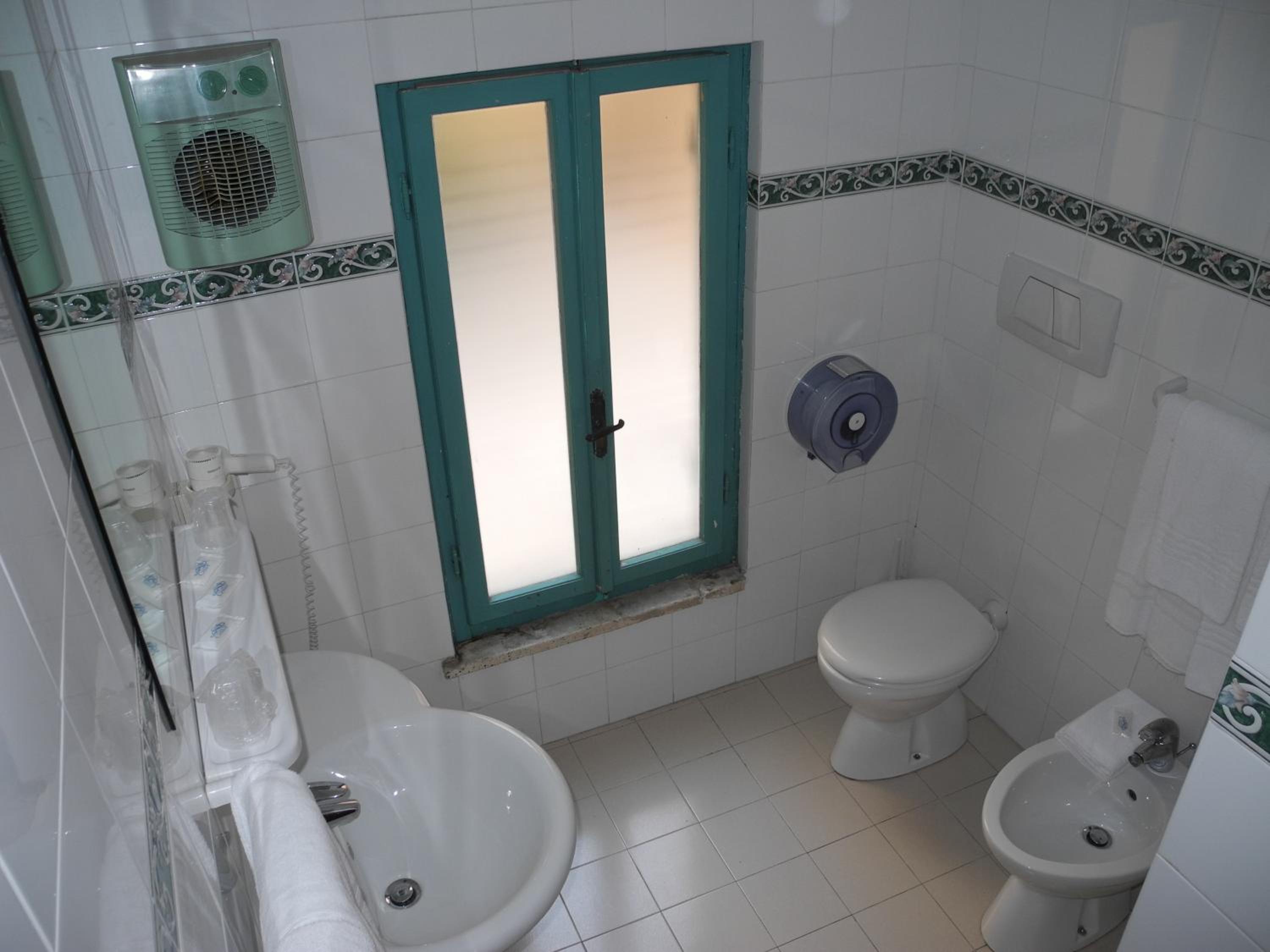 Maisonette photo 3