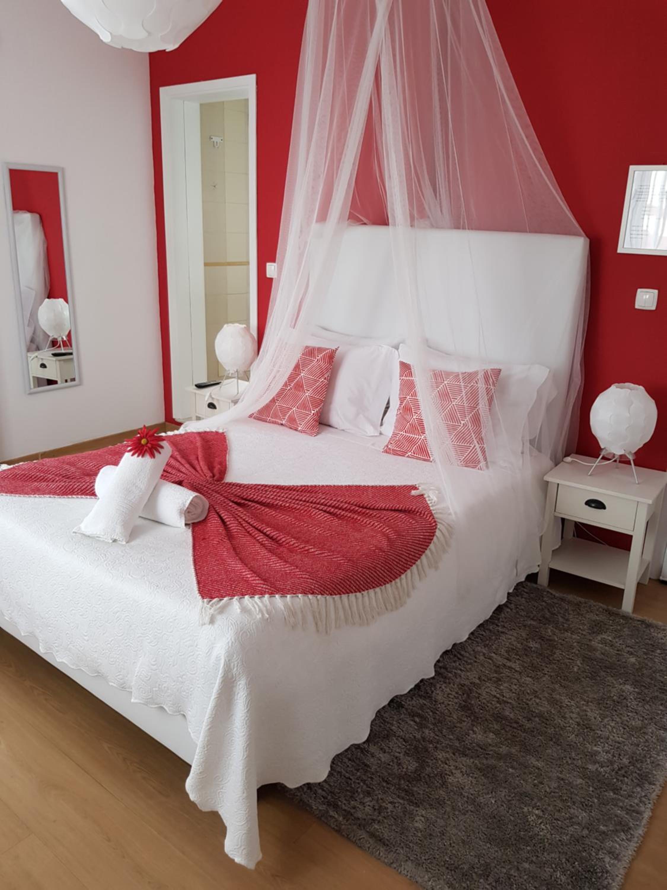 Double Room - Photo 7