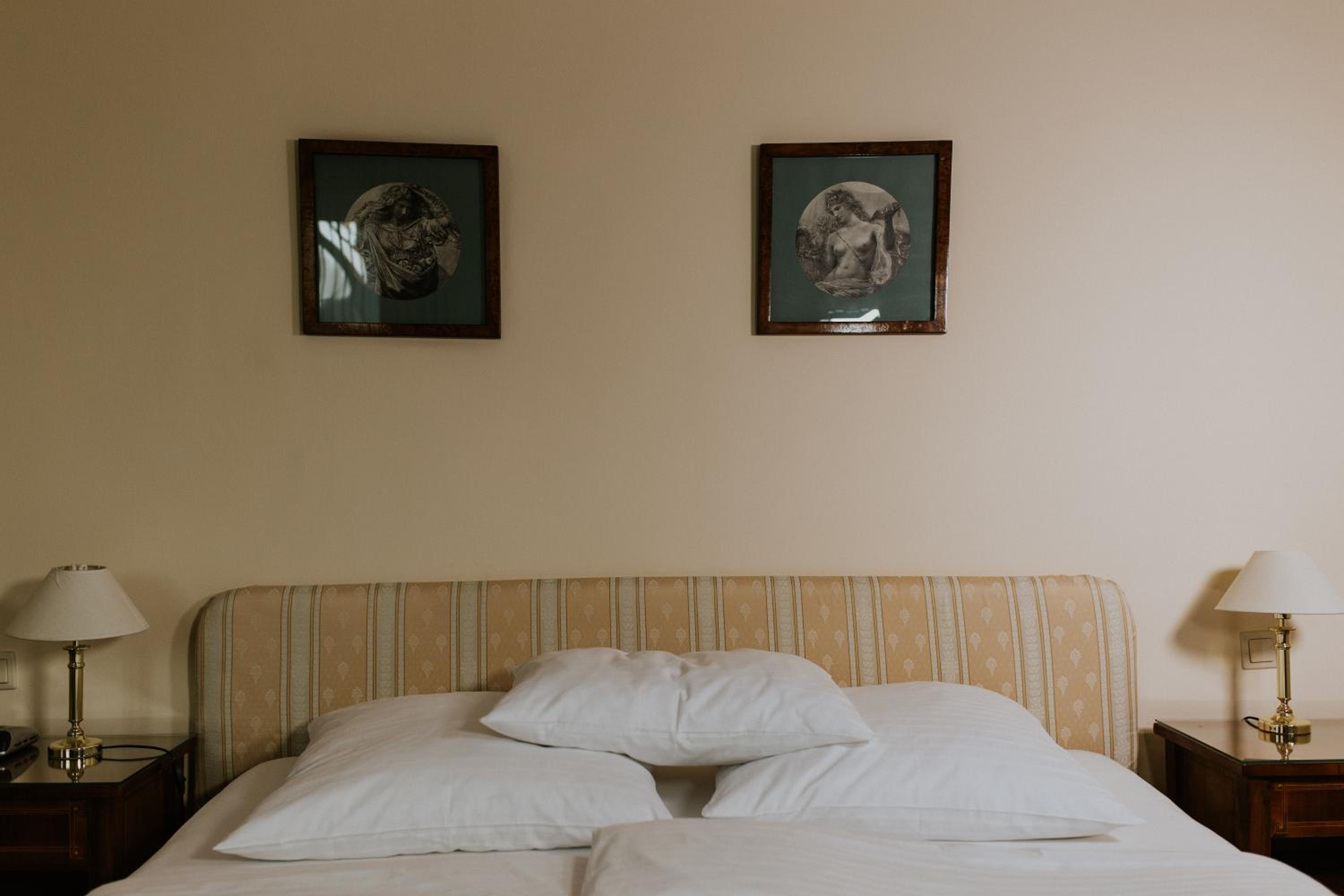Deluxe Double Room - Photo 2