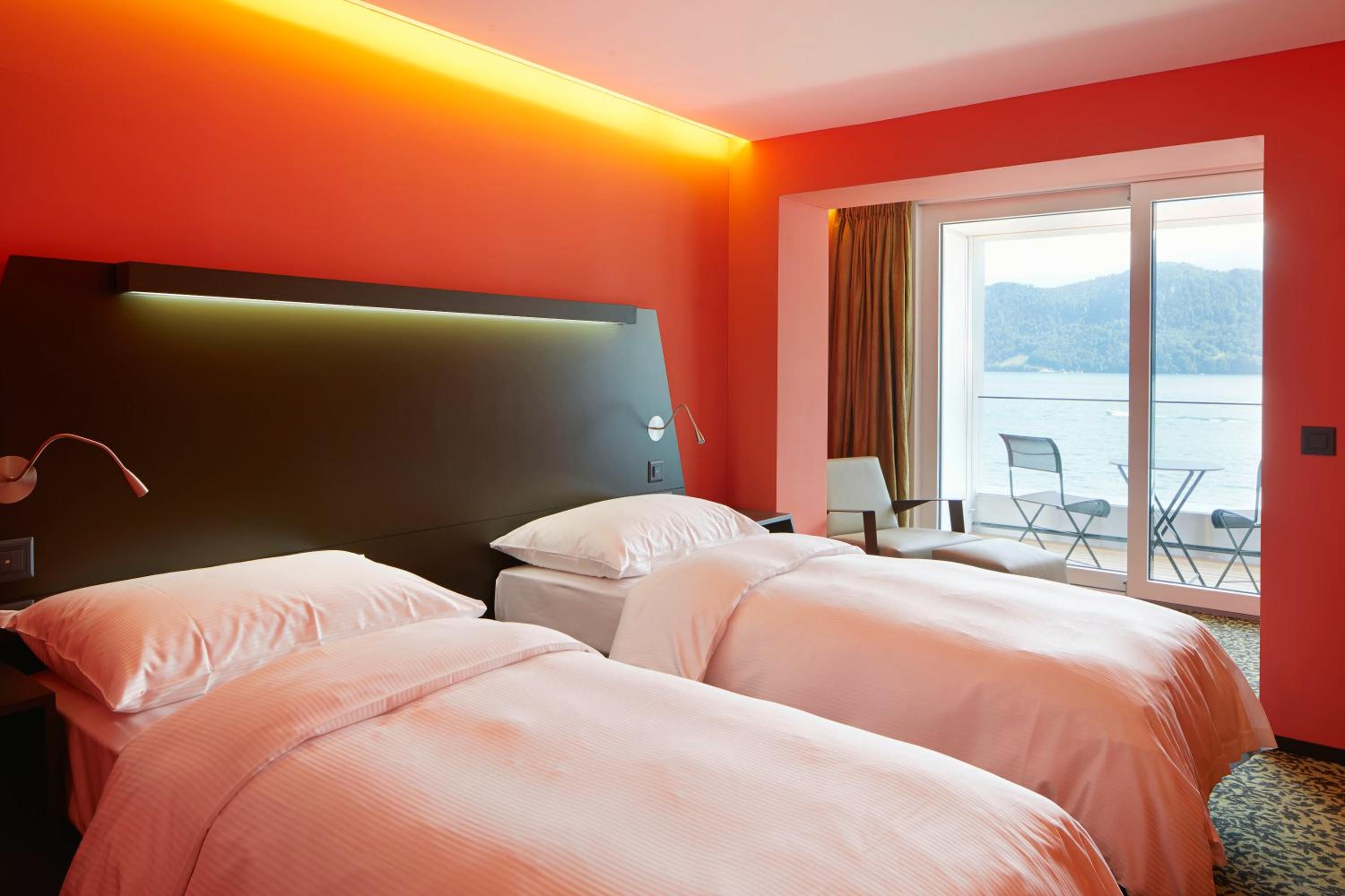 Superior Double Room with Lake View - Photo 5