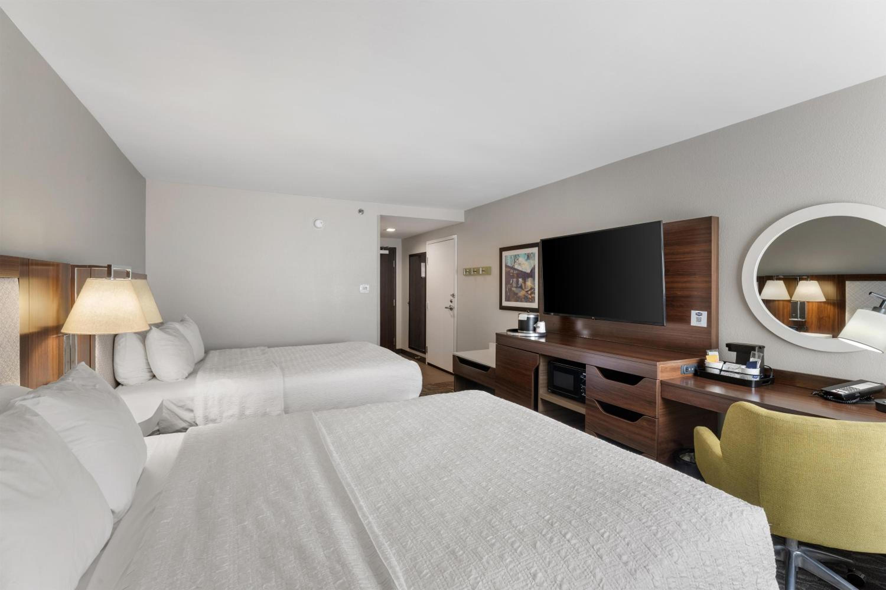 Queen Room with Two Queen Beds - Non-Smoking