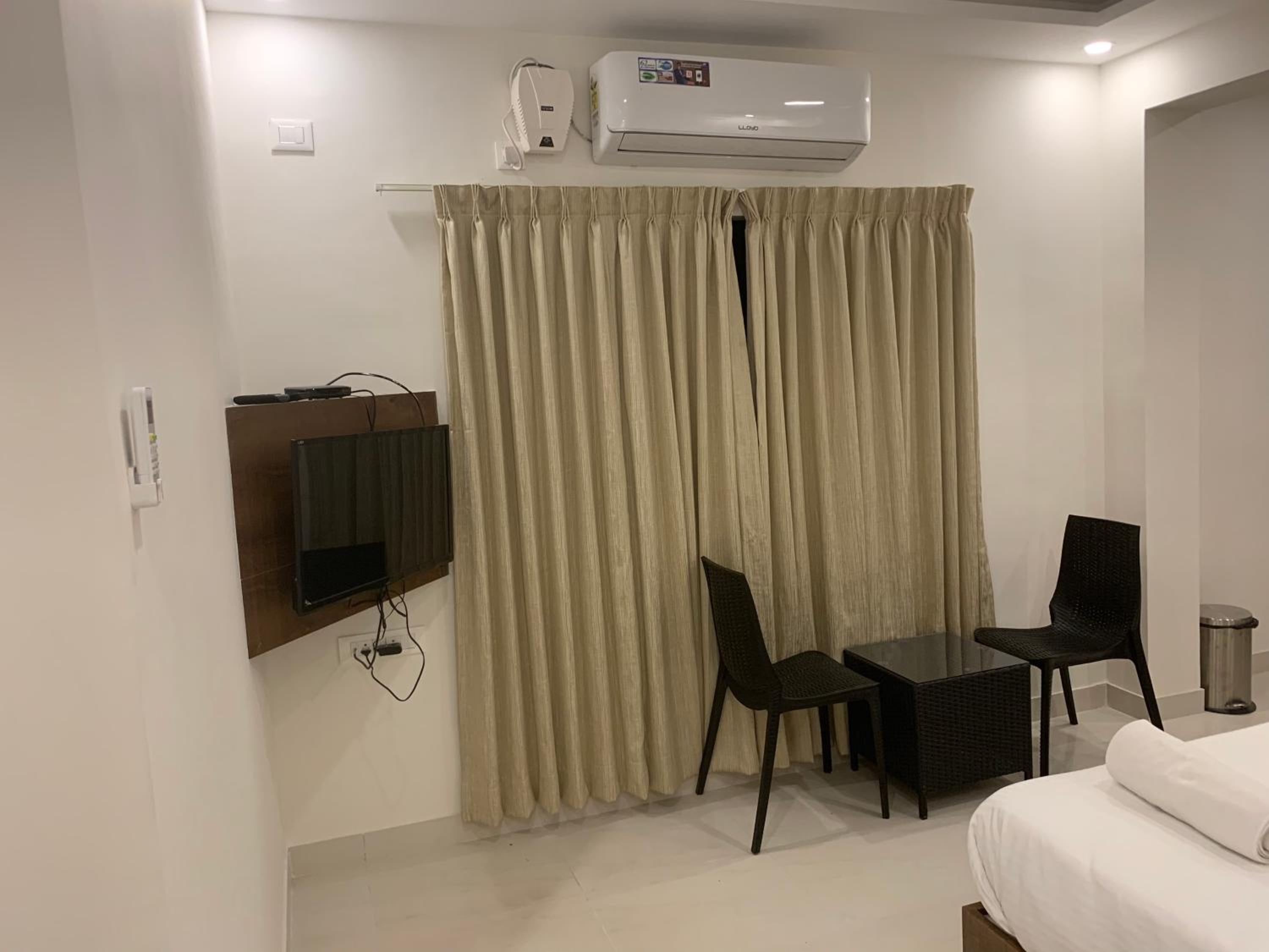 Deluxe Family Room - Photo 5