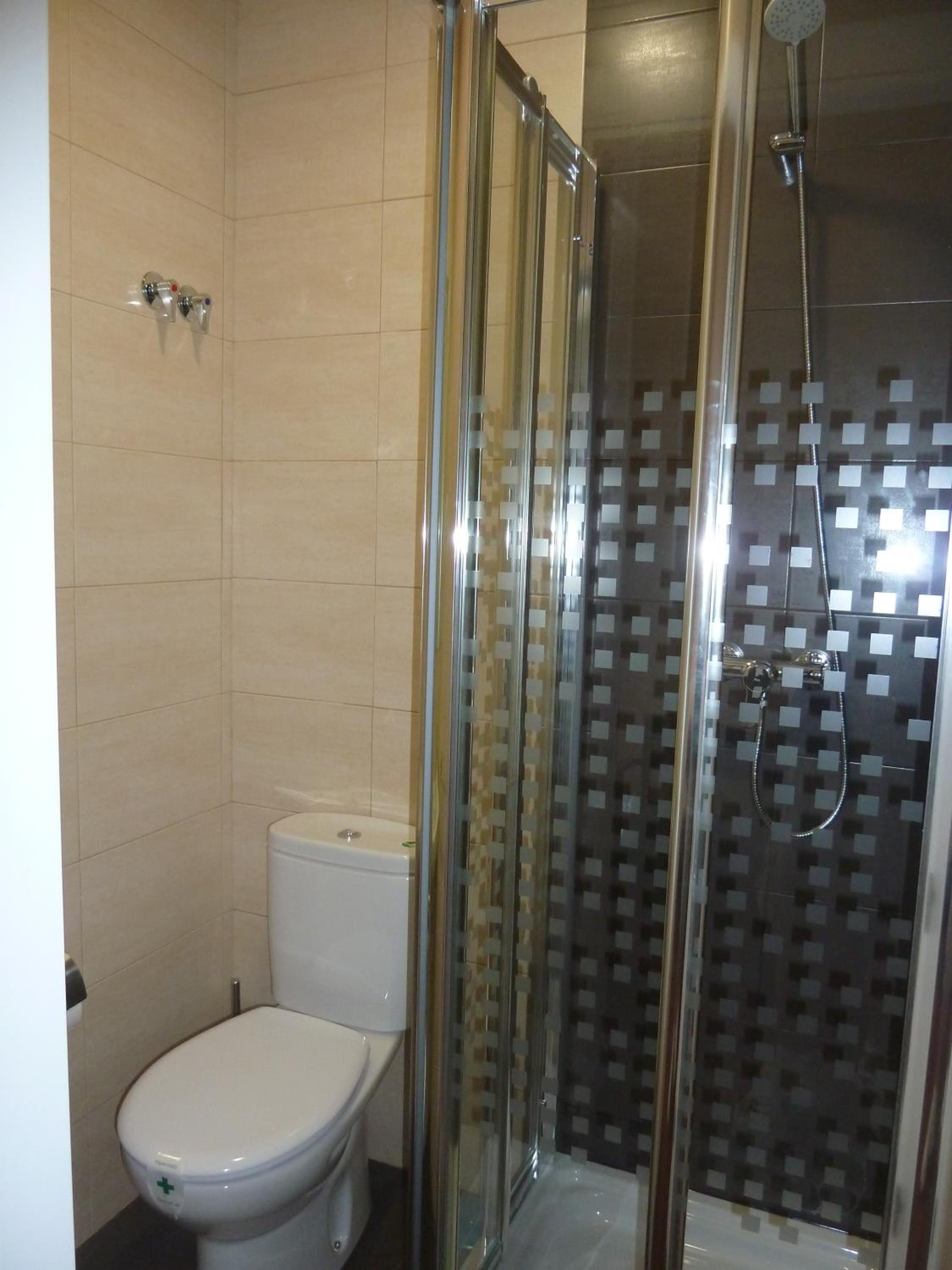 Double or Twin Room - Photo 2