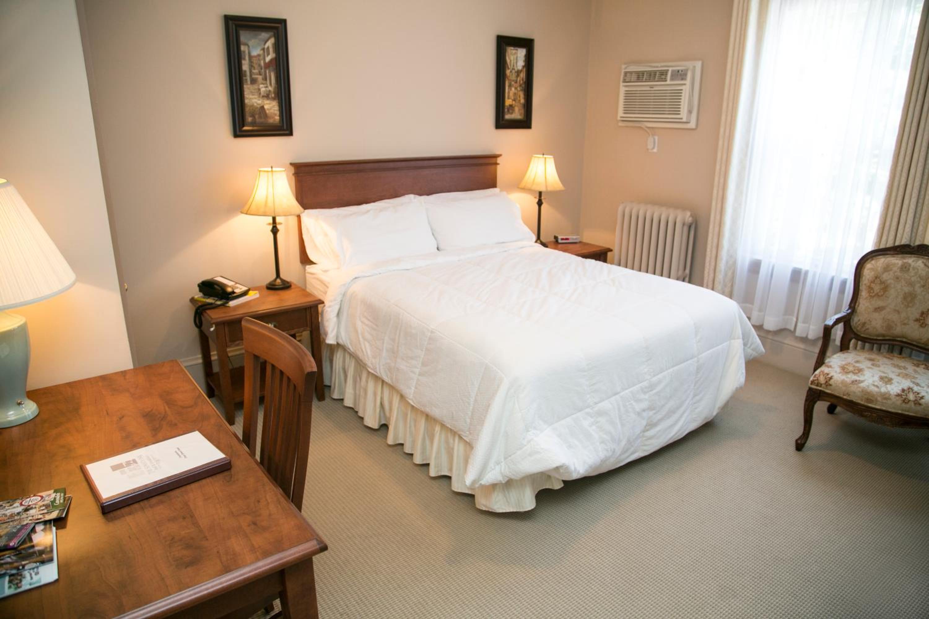 Traditional Queen Room photo 3