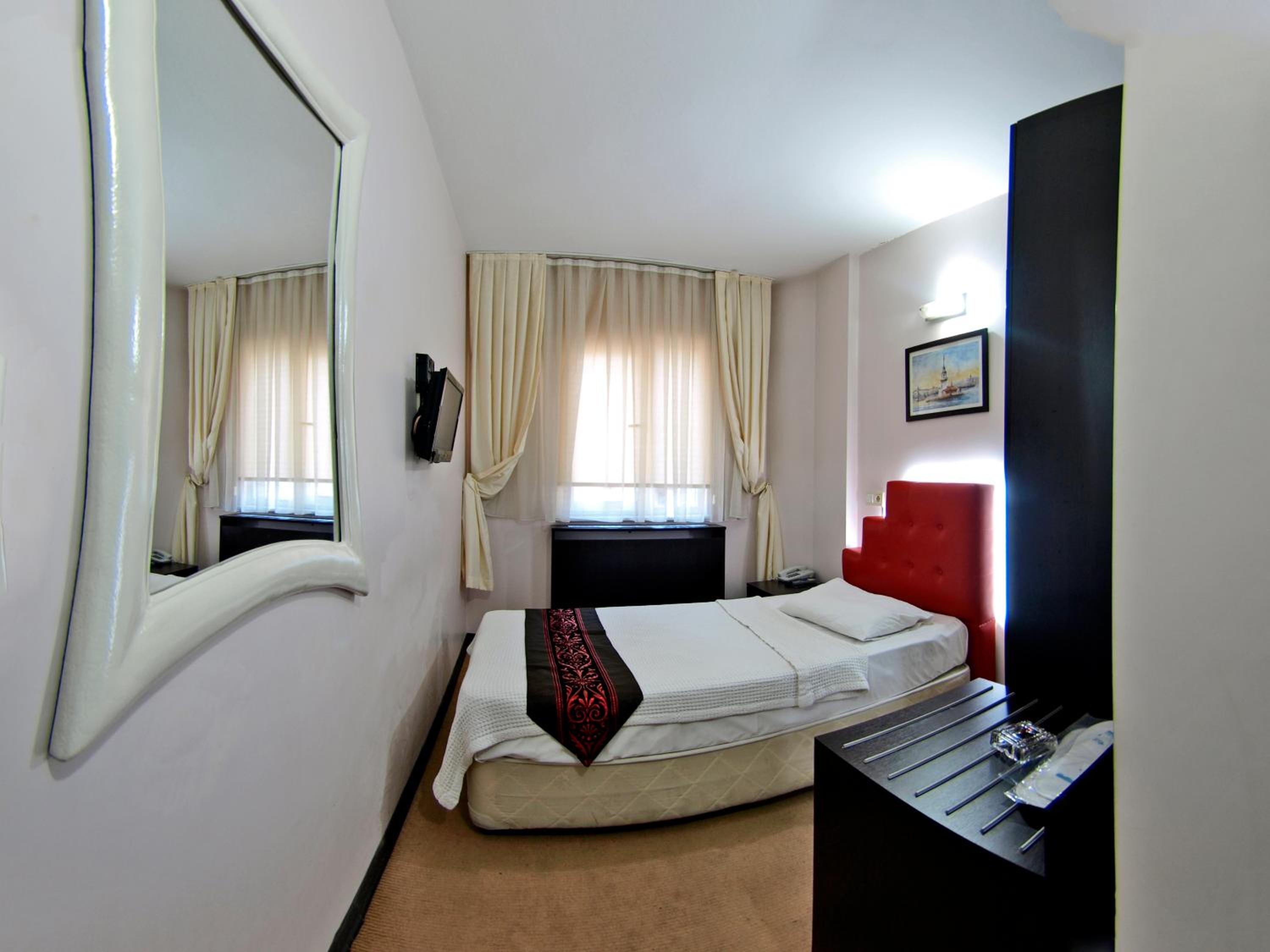 Single Room photo 2