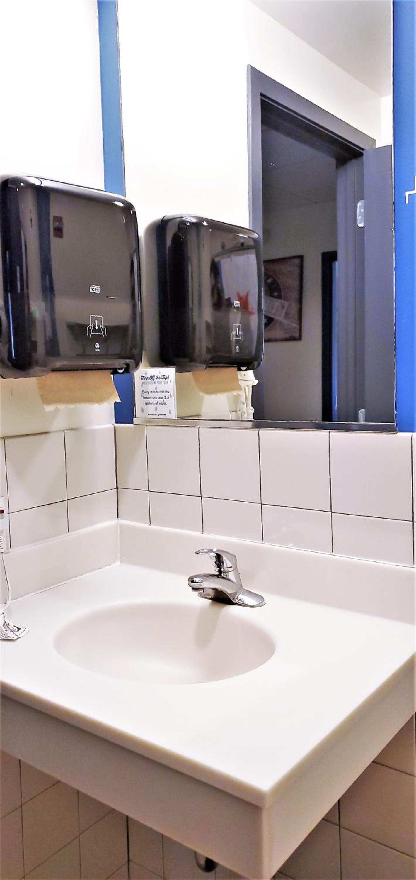 Private One Bedroom Ensuite - Photo 2