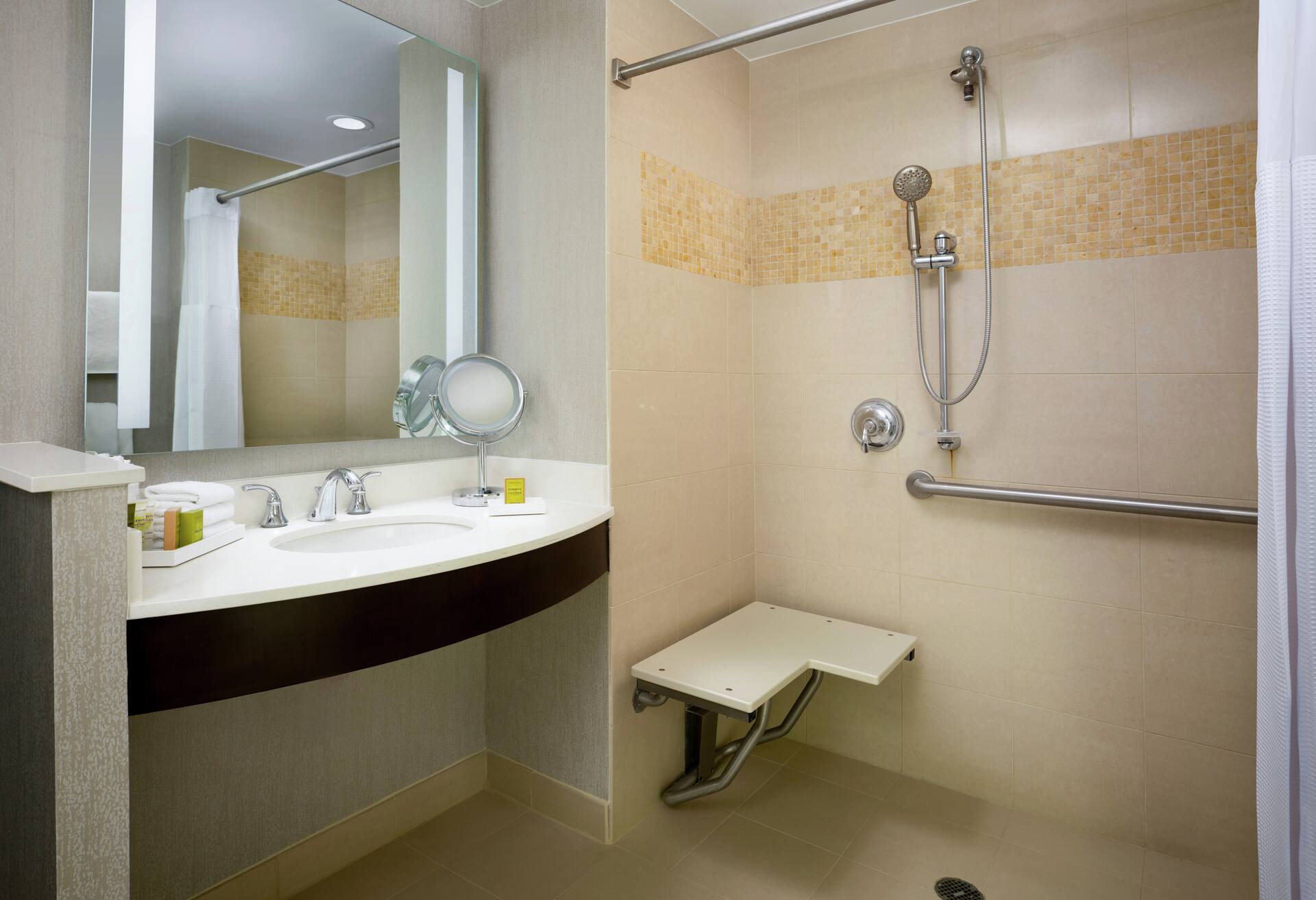 Junior King Suite