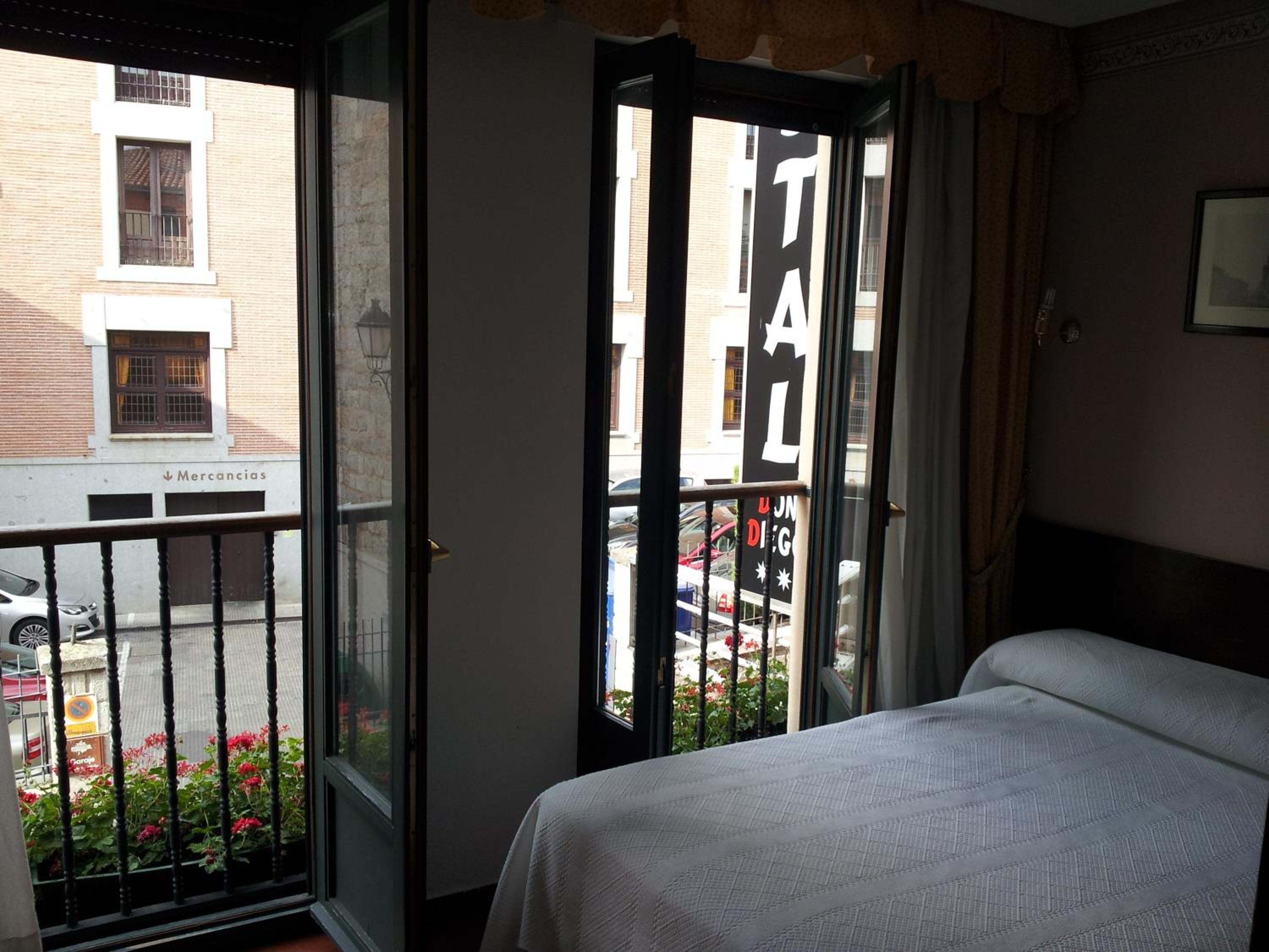 Single Room photo 3