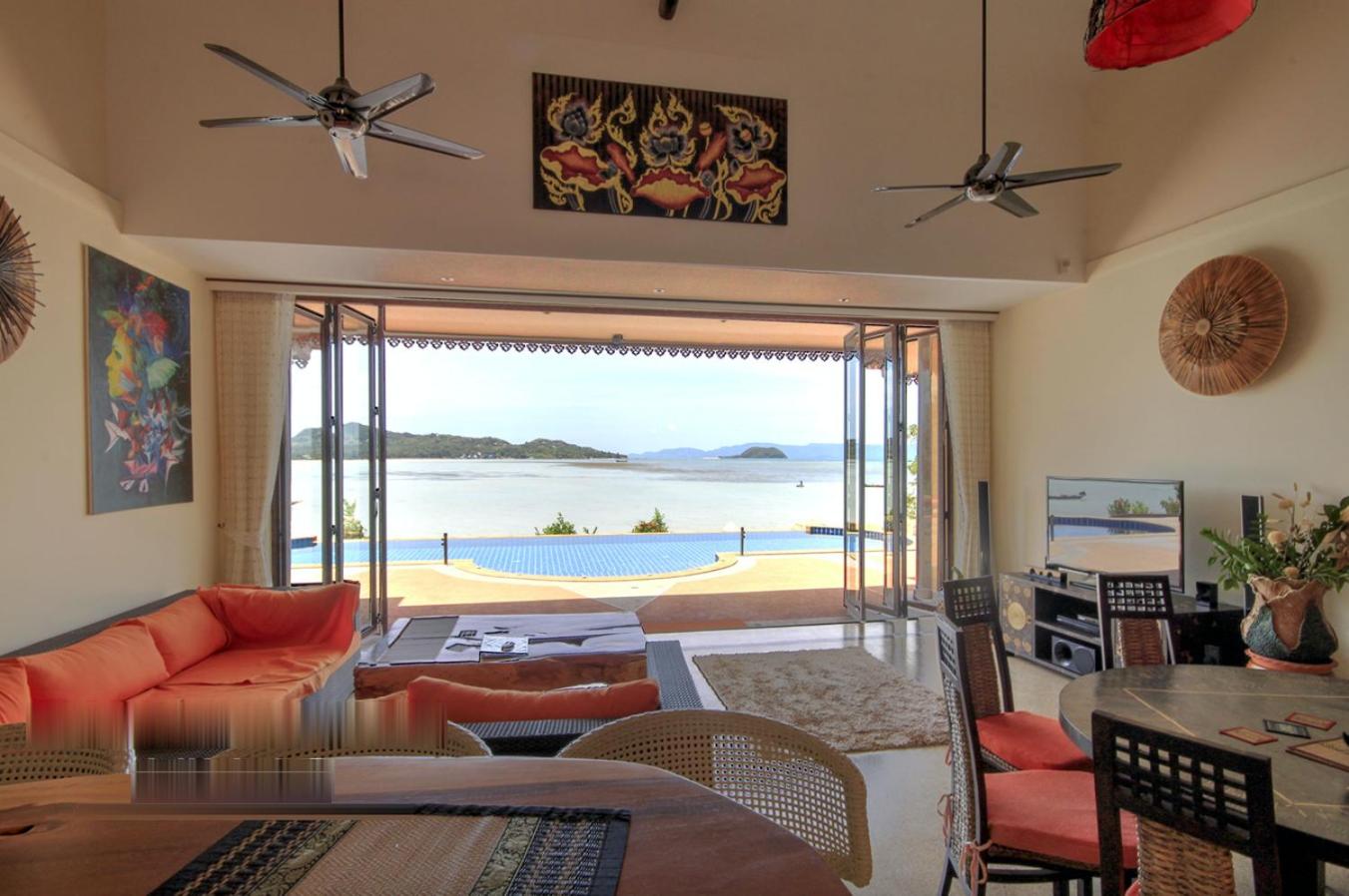 Villa - Beach Front photo 1