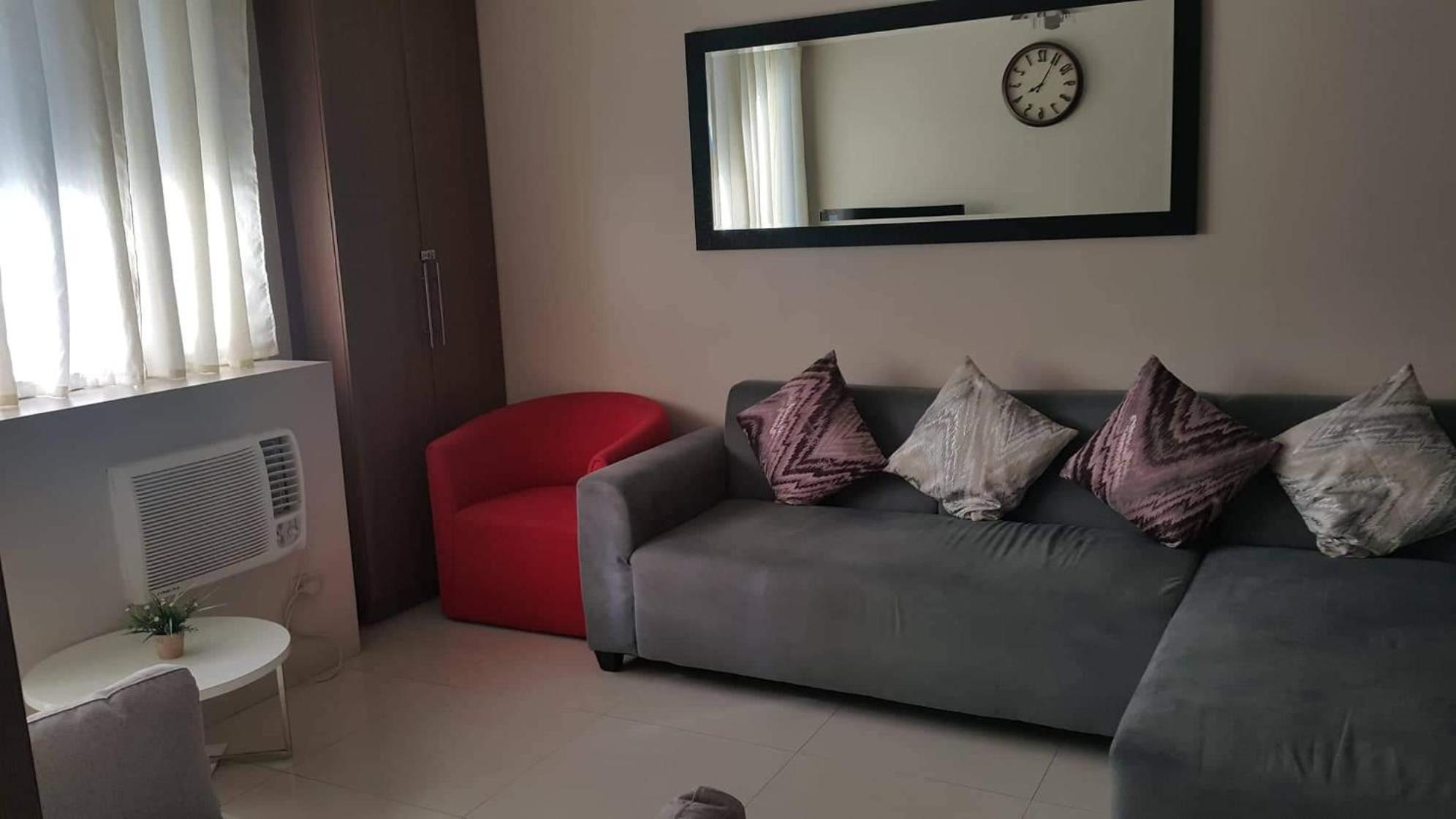 One-Bedroom Apartment - Photo 18