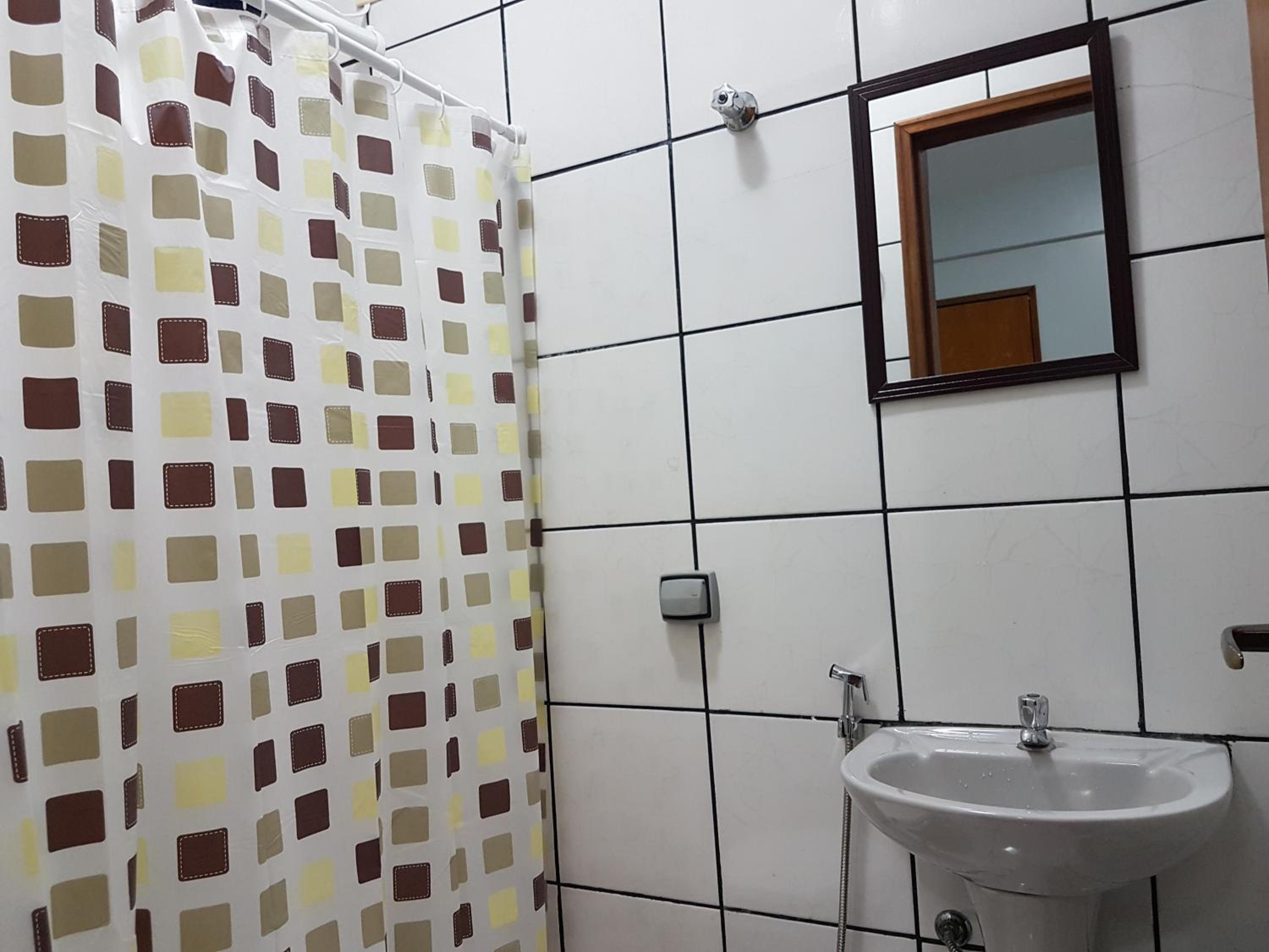 Deluxe King Suite - Photo 2