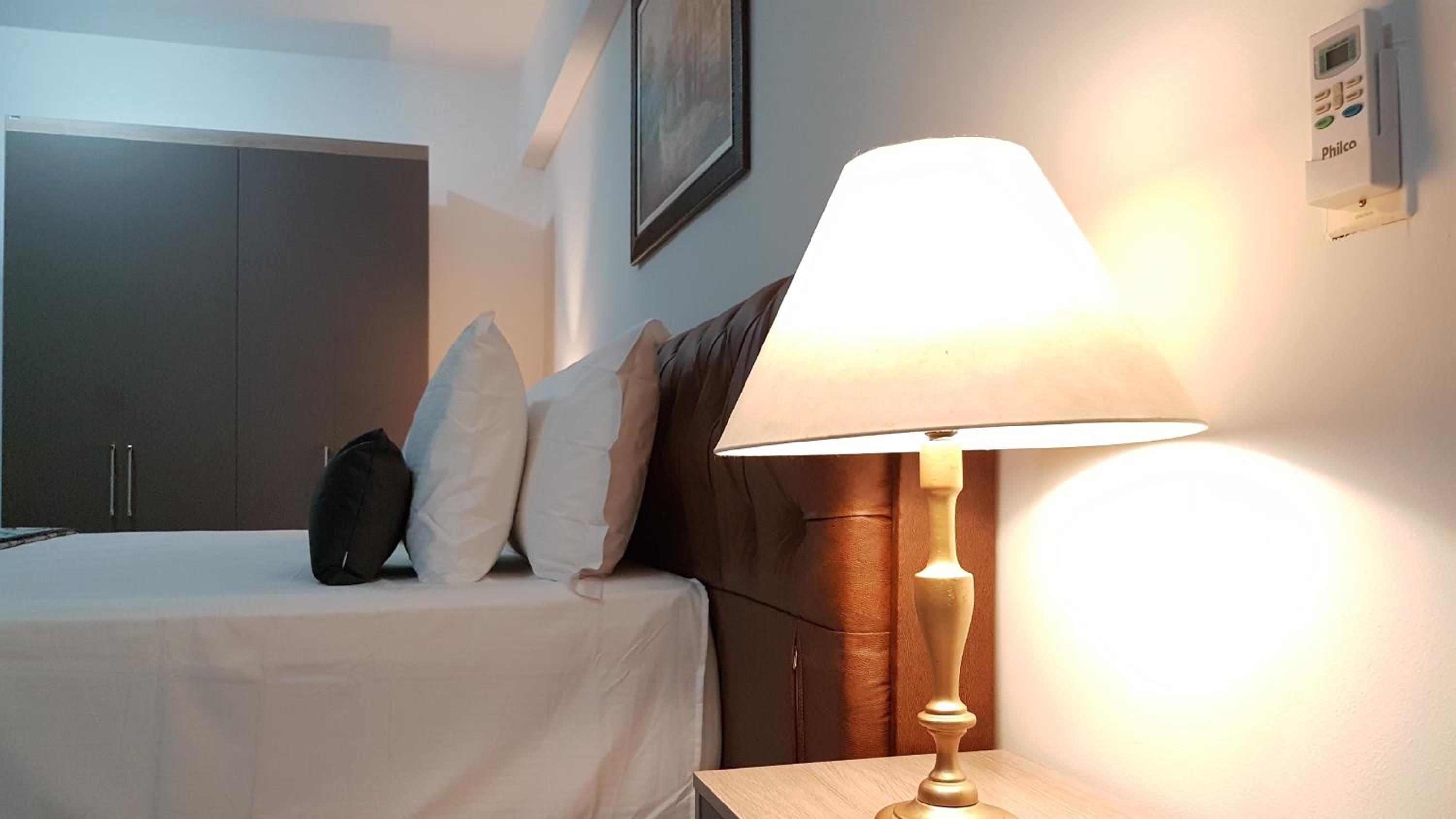 Deluxe King Suite - Photo 3