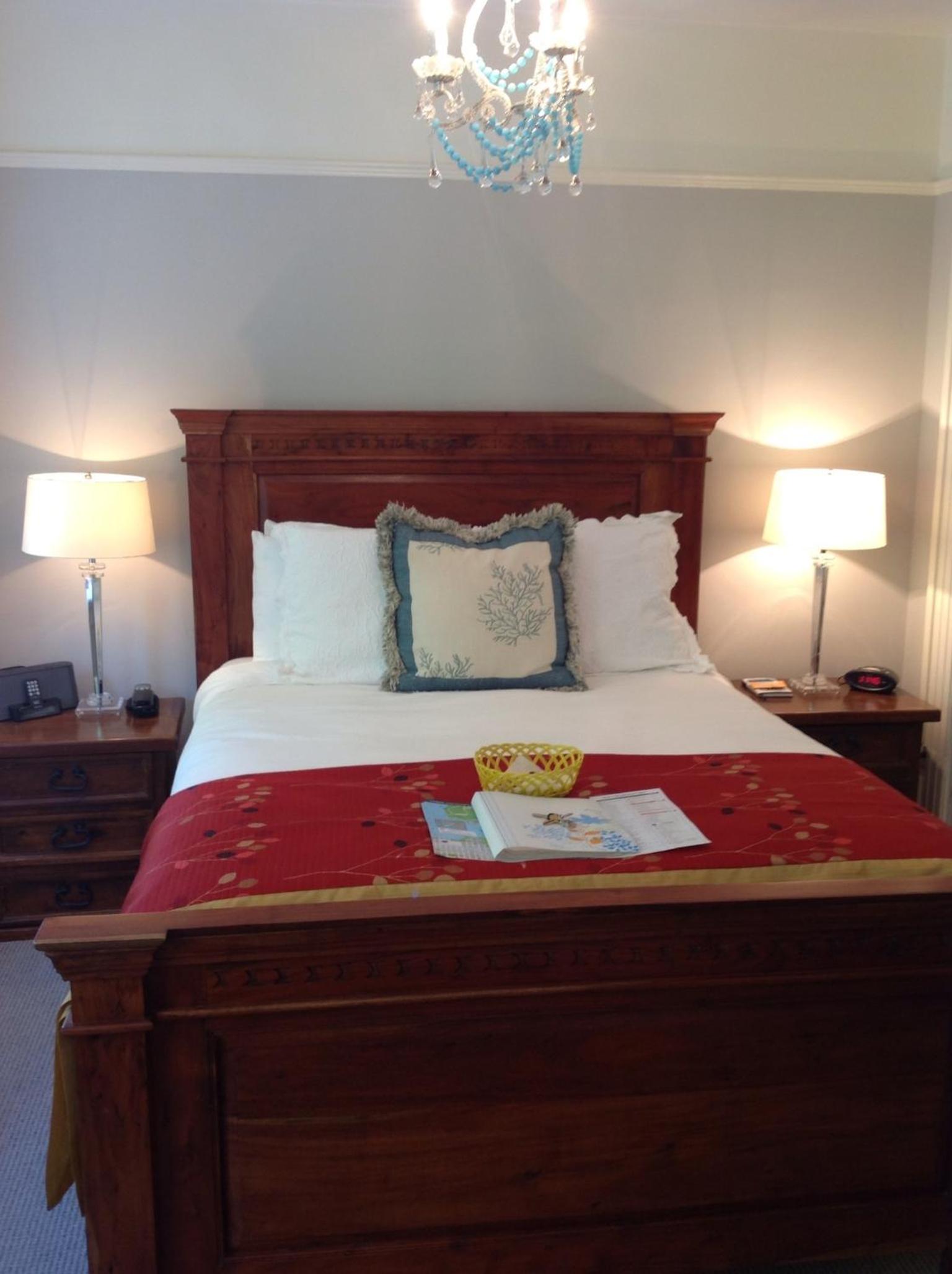 Queen Suite