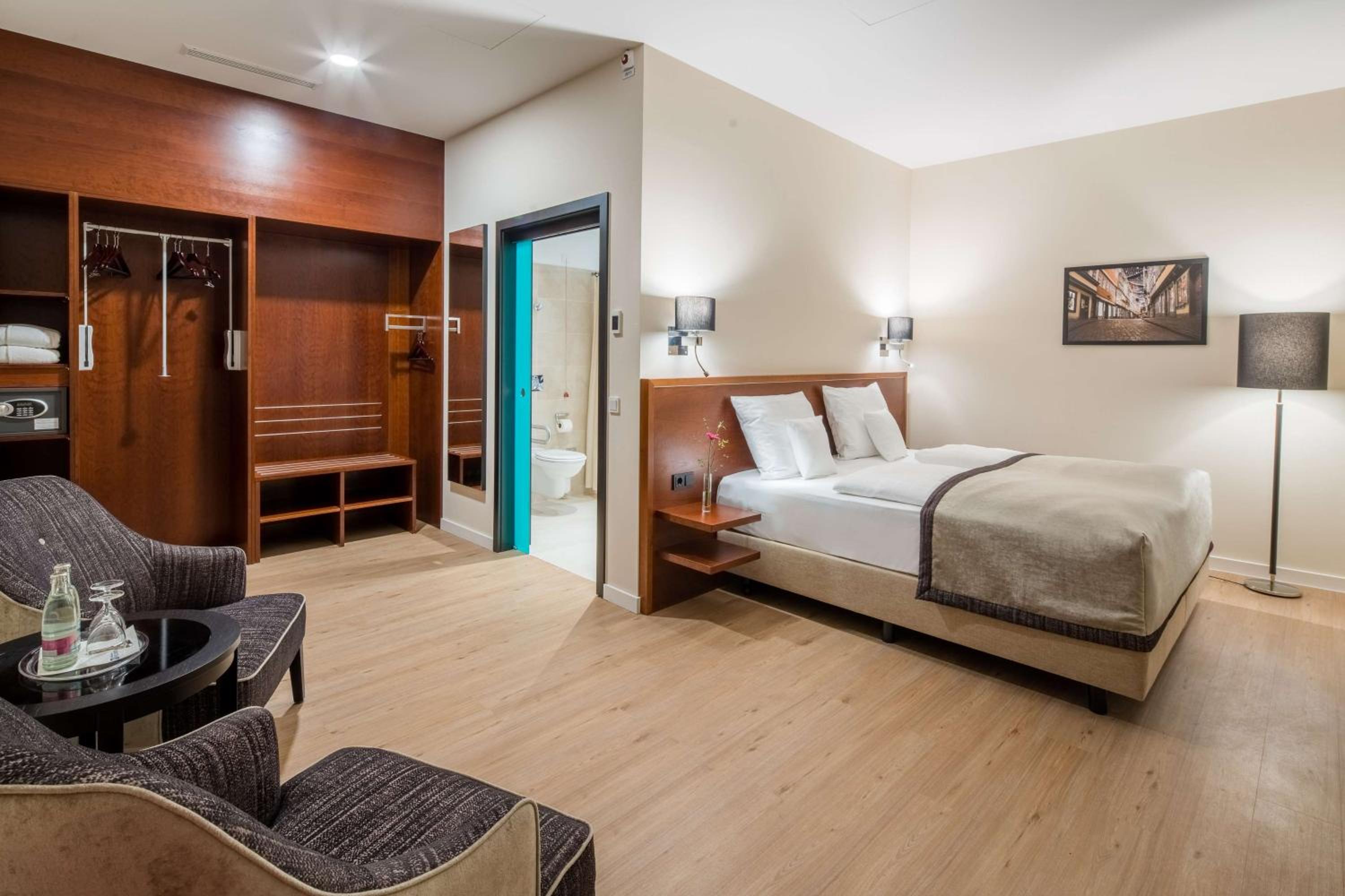 Superior Double Room with Double Bed - Annex - Photo 5