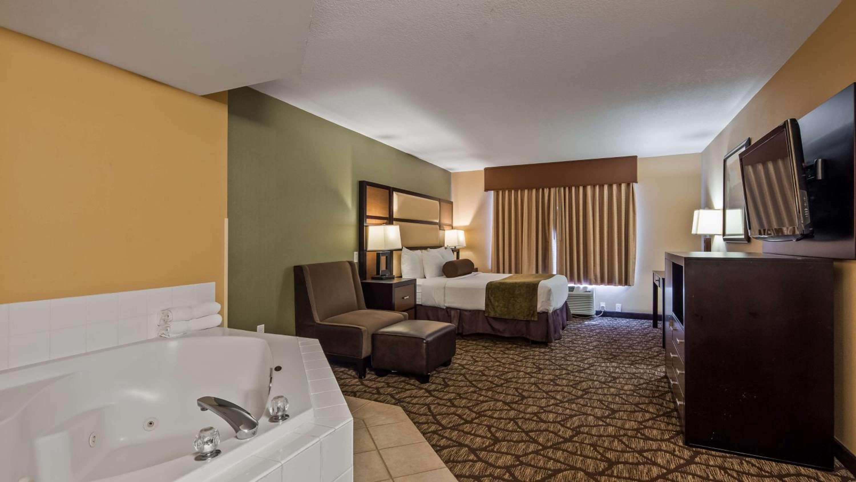 Queen Room with Spa Bath - Non-Smoking - Photo 3