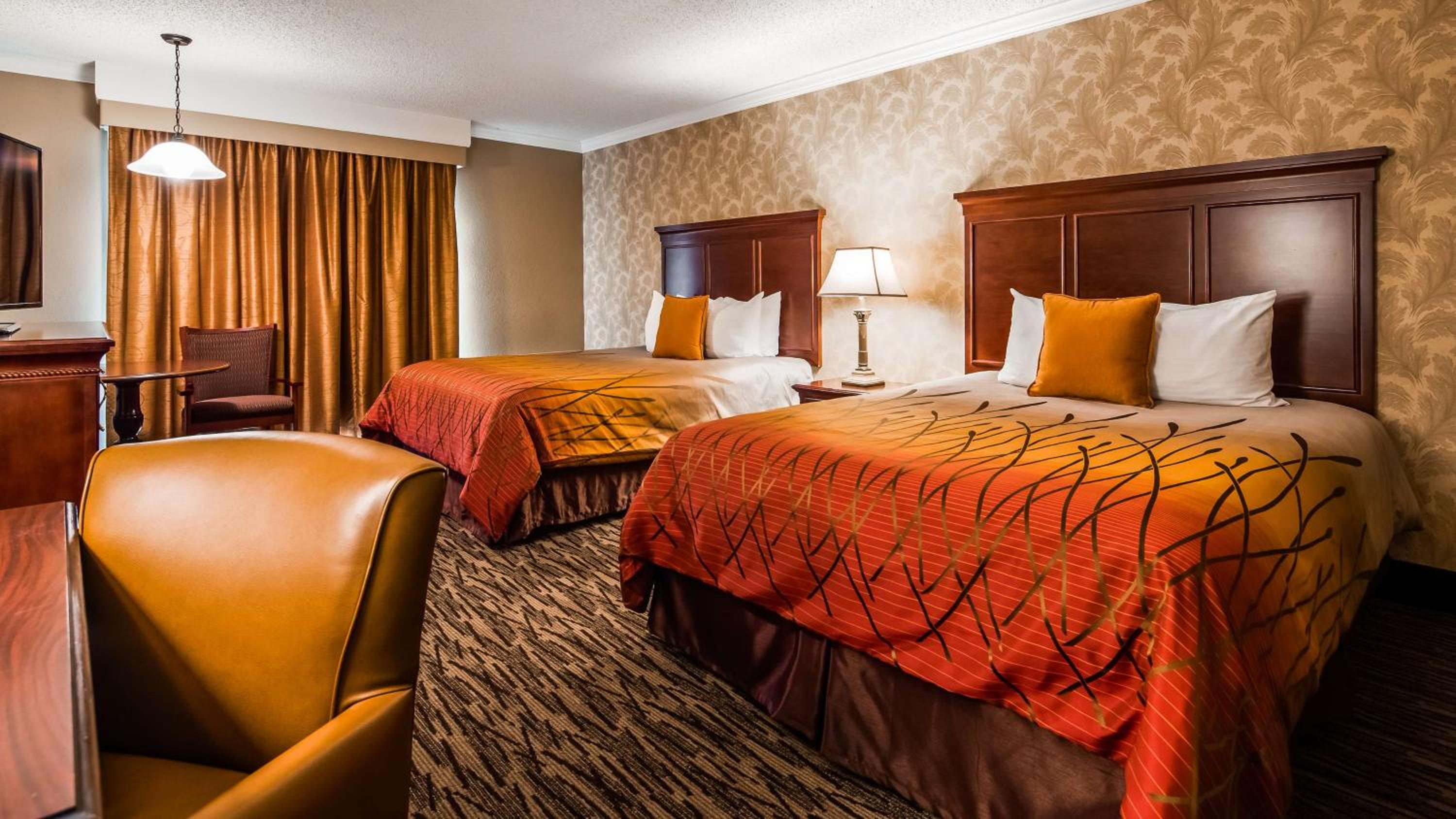 Queen Room with Two Queen Beds and Patio - Non-Smoking
