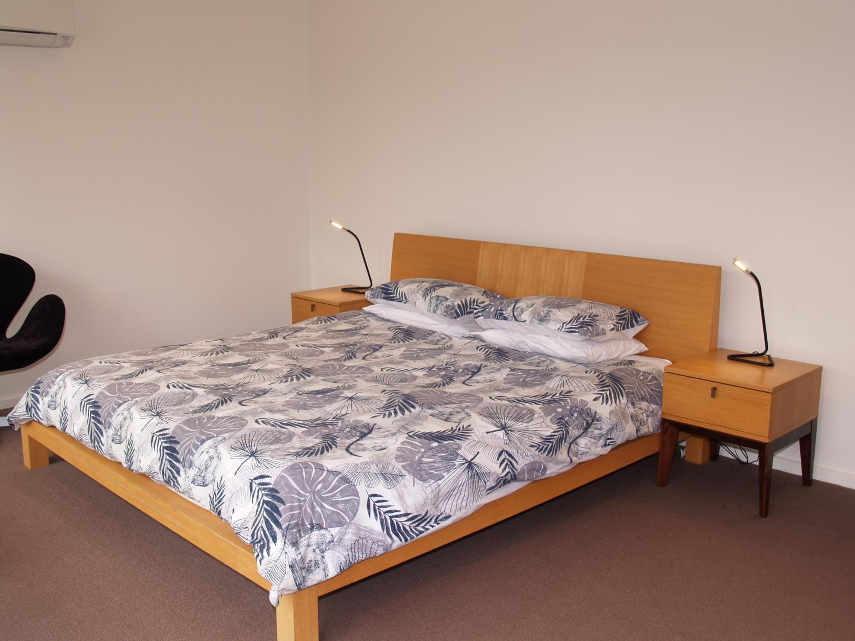 Studio Apartment photo 1