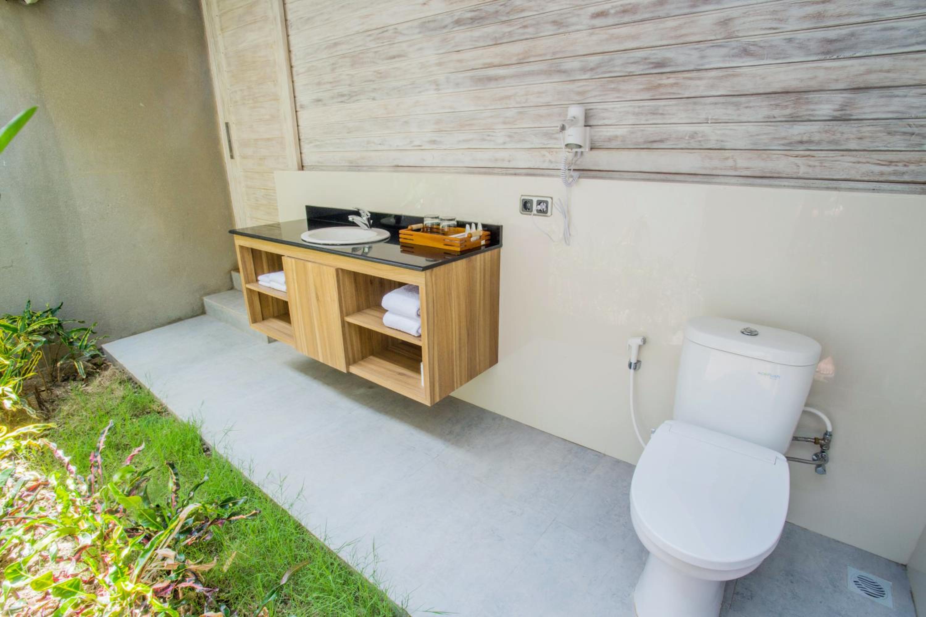 Bungalow with Sea View - Photo 7