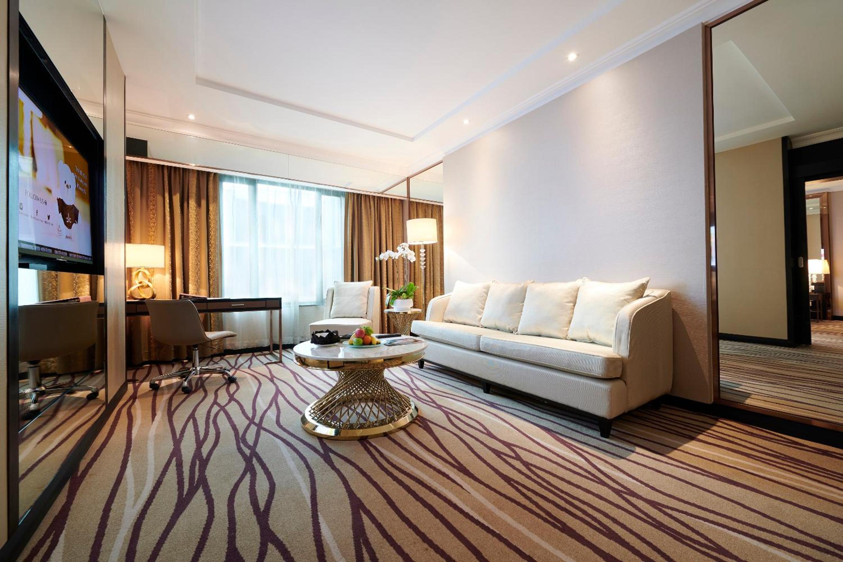 Executive Suite