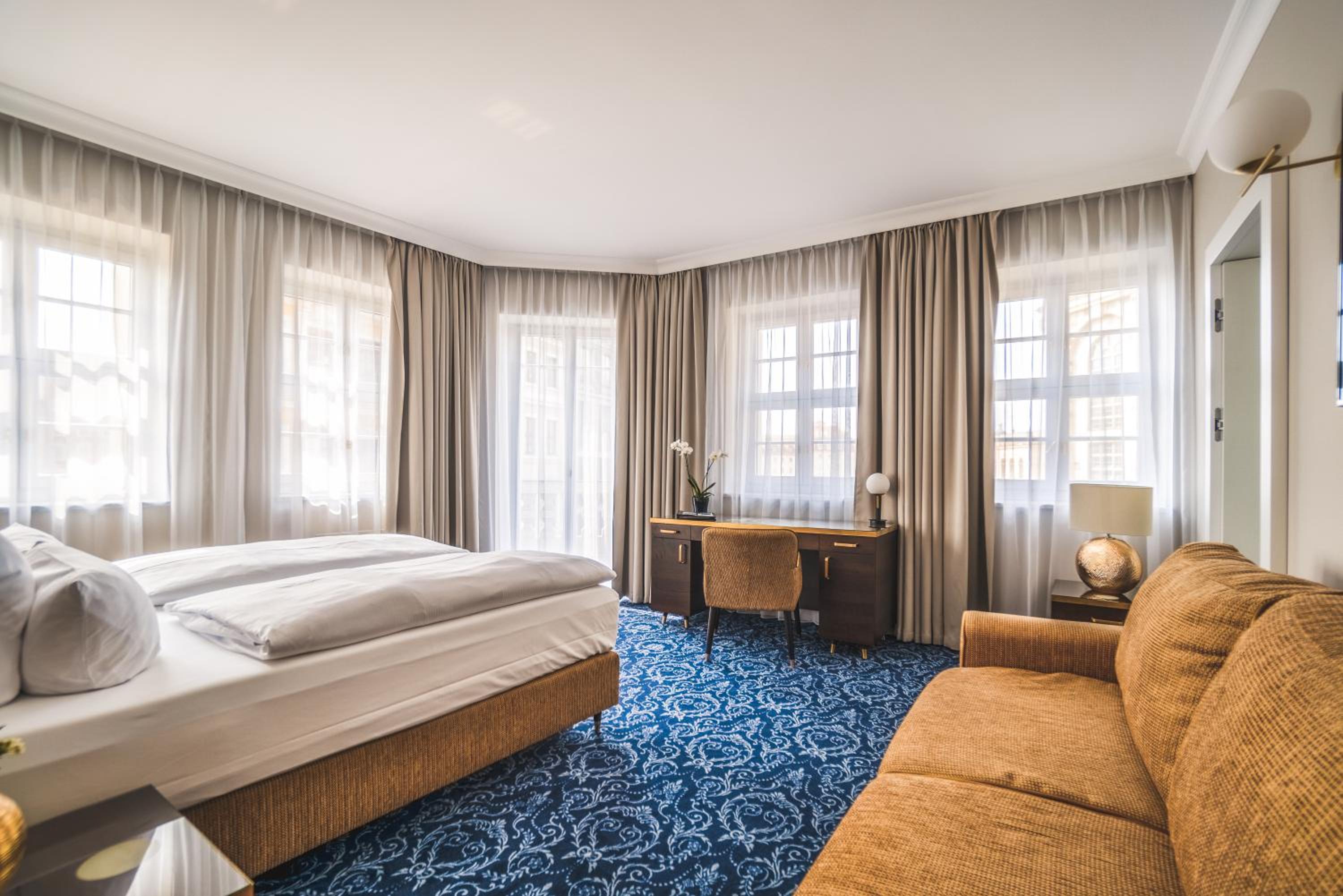 Premium Junior Suite mit Blick auf die Frauenkirche Premium Junior Suite mit Blick auf die Frauenkirche