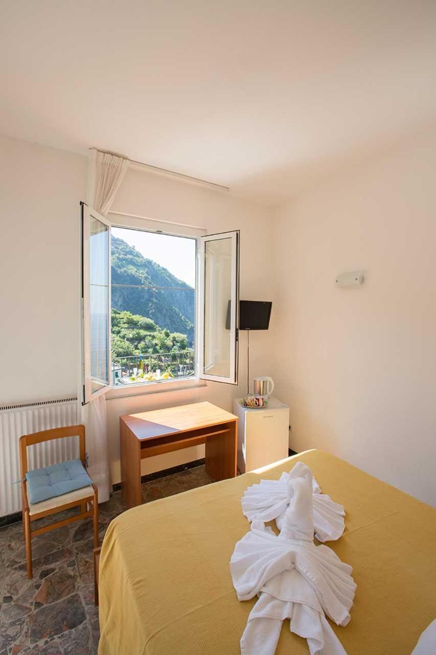 Queen Room with Balcony photo 1