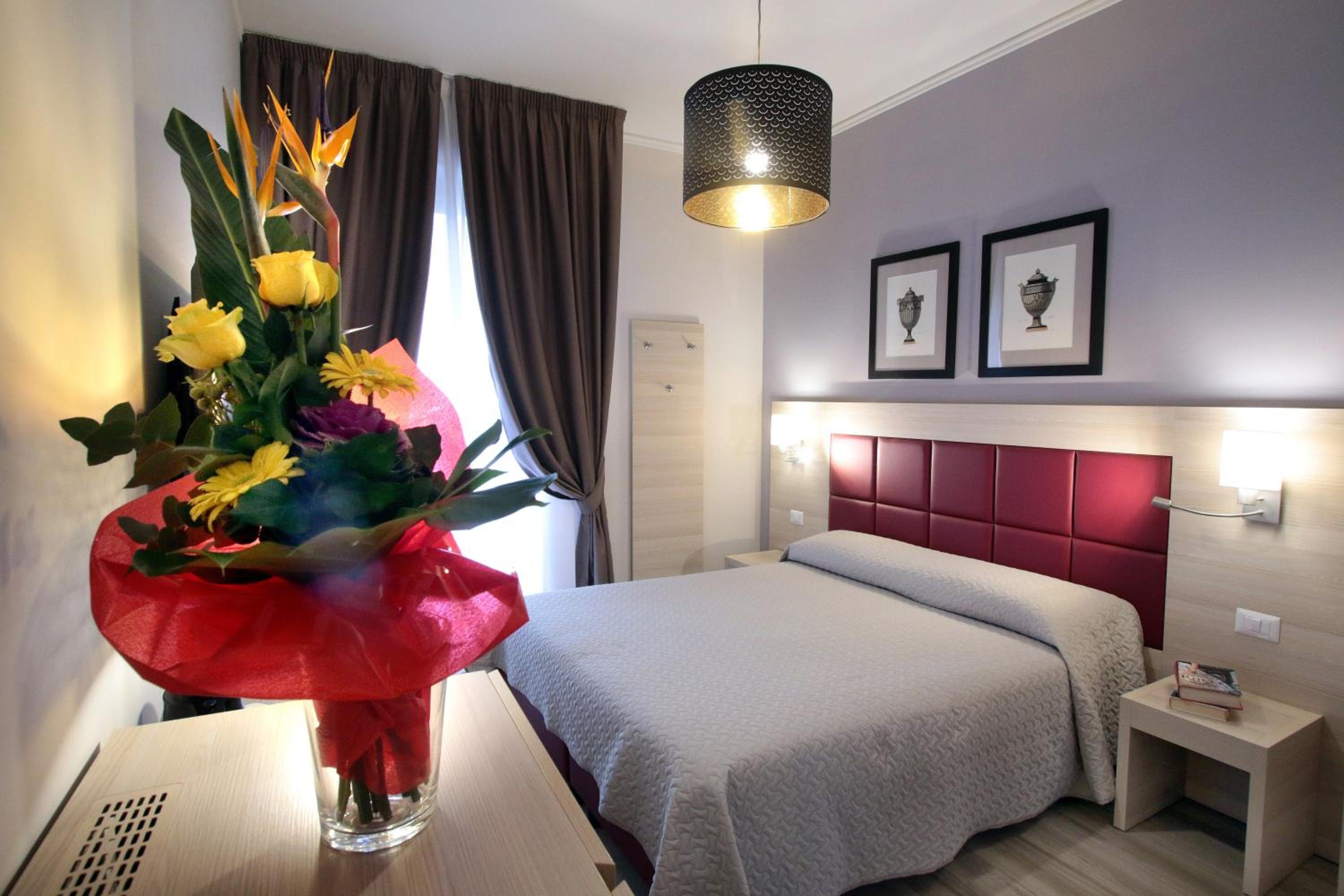Twin Room with Private Bathroom photo 1