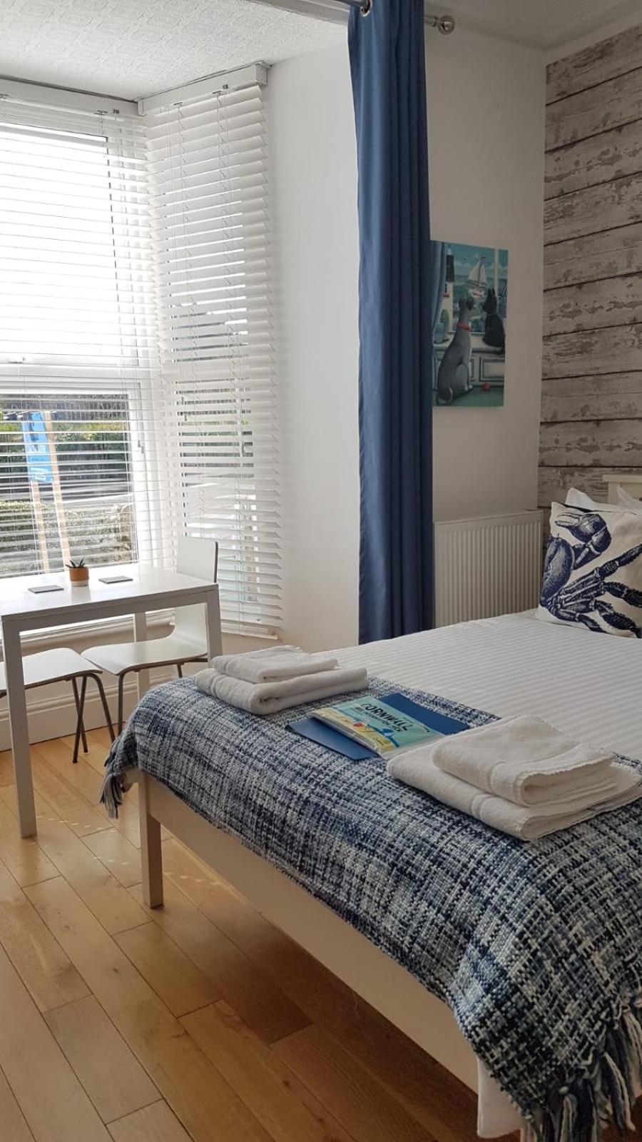 Double Room with Private Bathroom - Photo 1