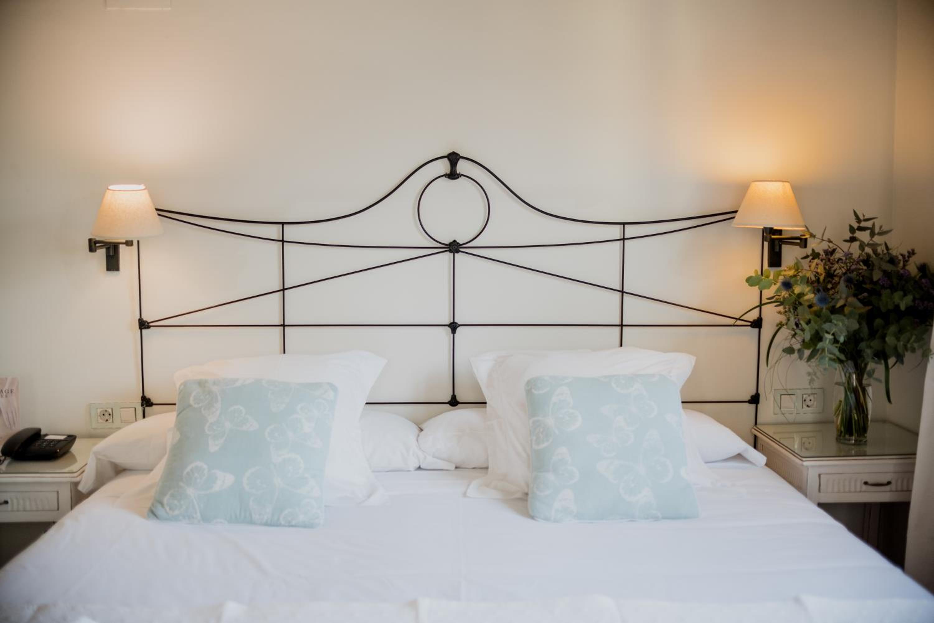 Superior Double or Twin Room - Photo 25
