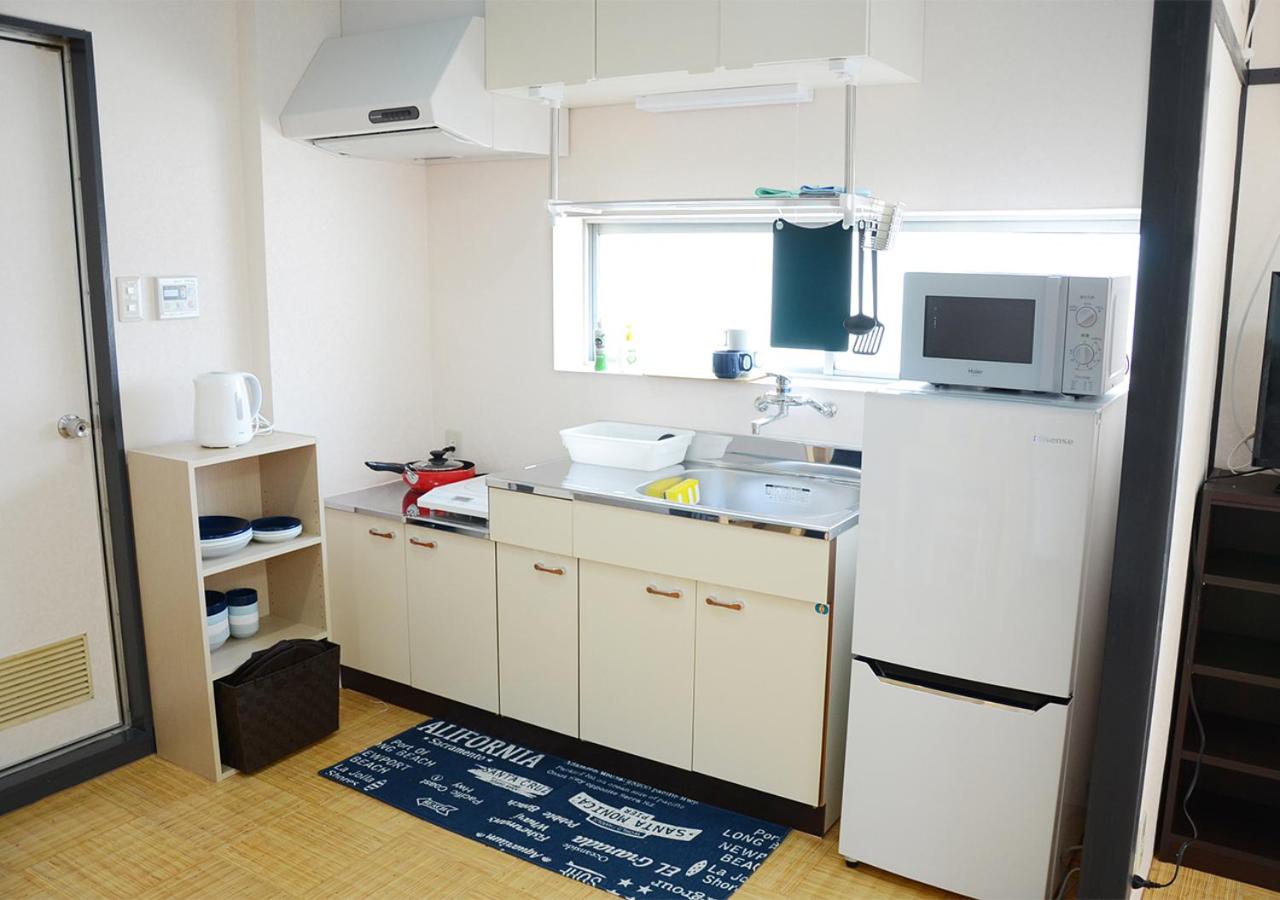 One-Bedroom Apartment - Photo 3