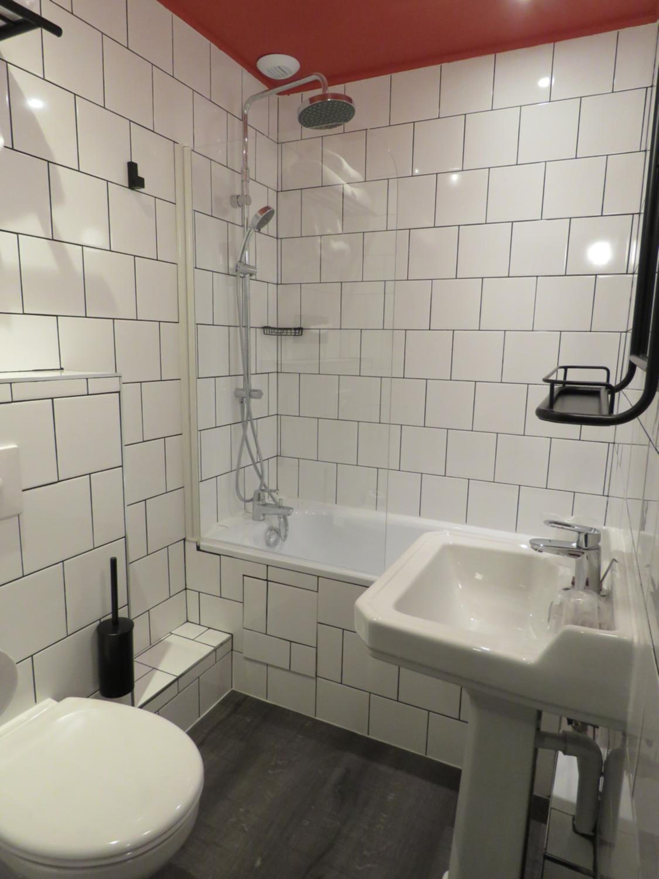 Double Room - Photo 3