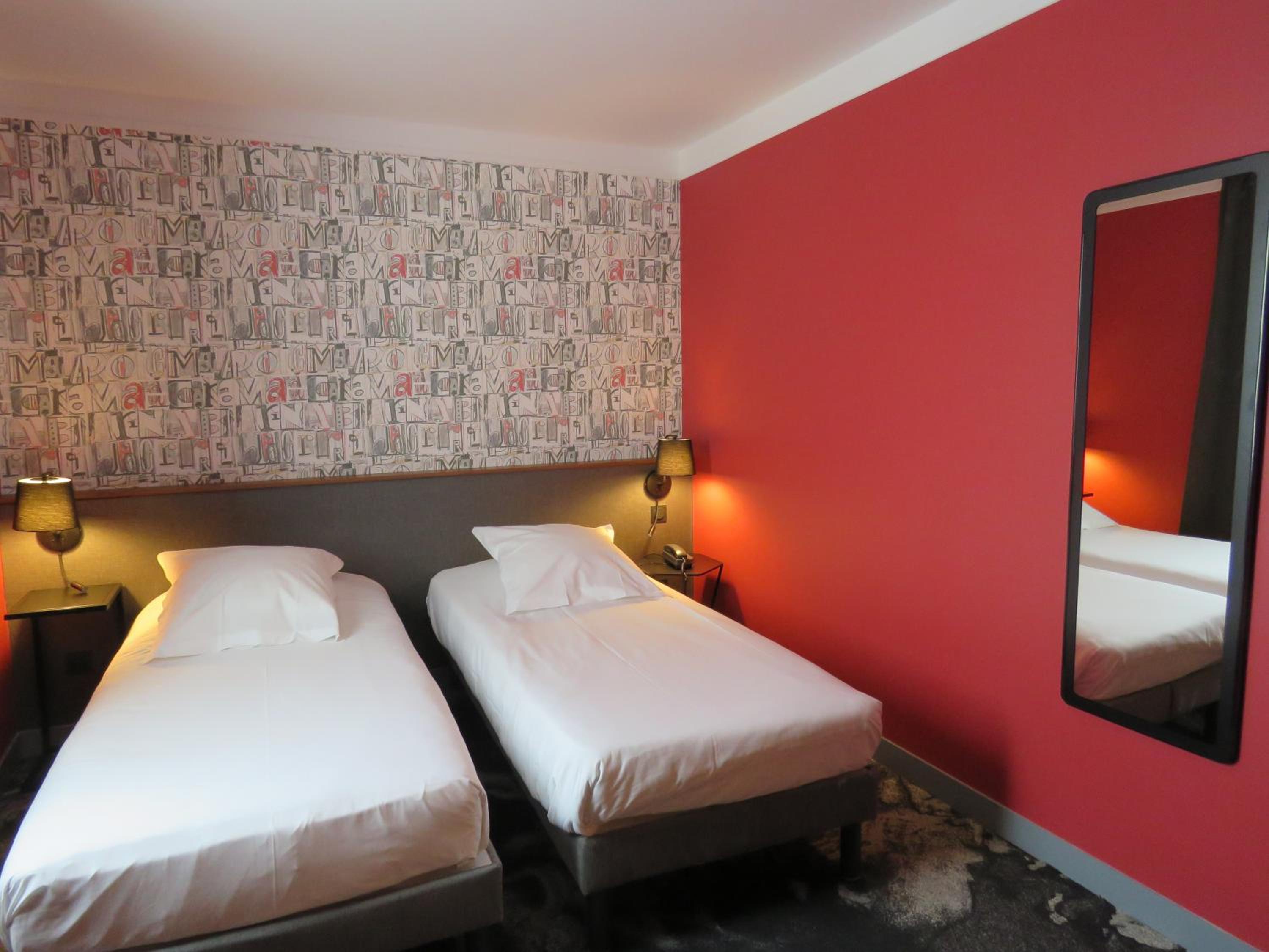 Twin Room - Photo 5