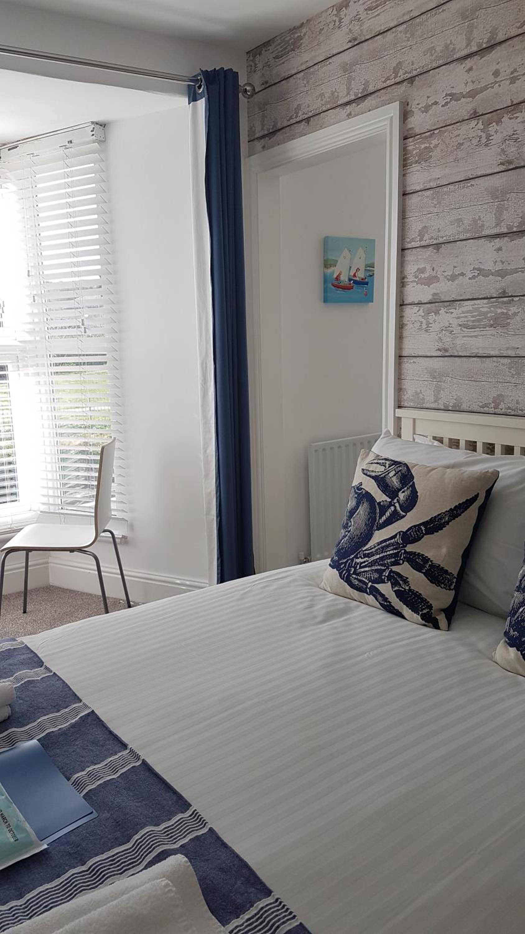 Standard Family Room - Photo 6