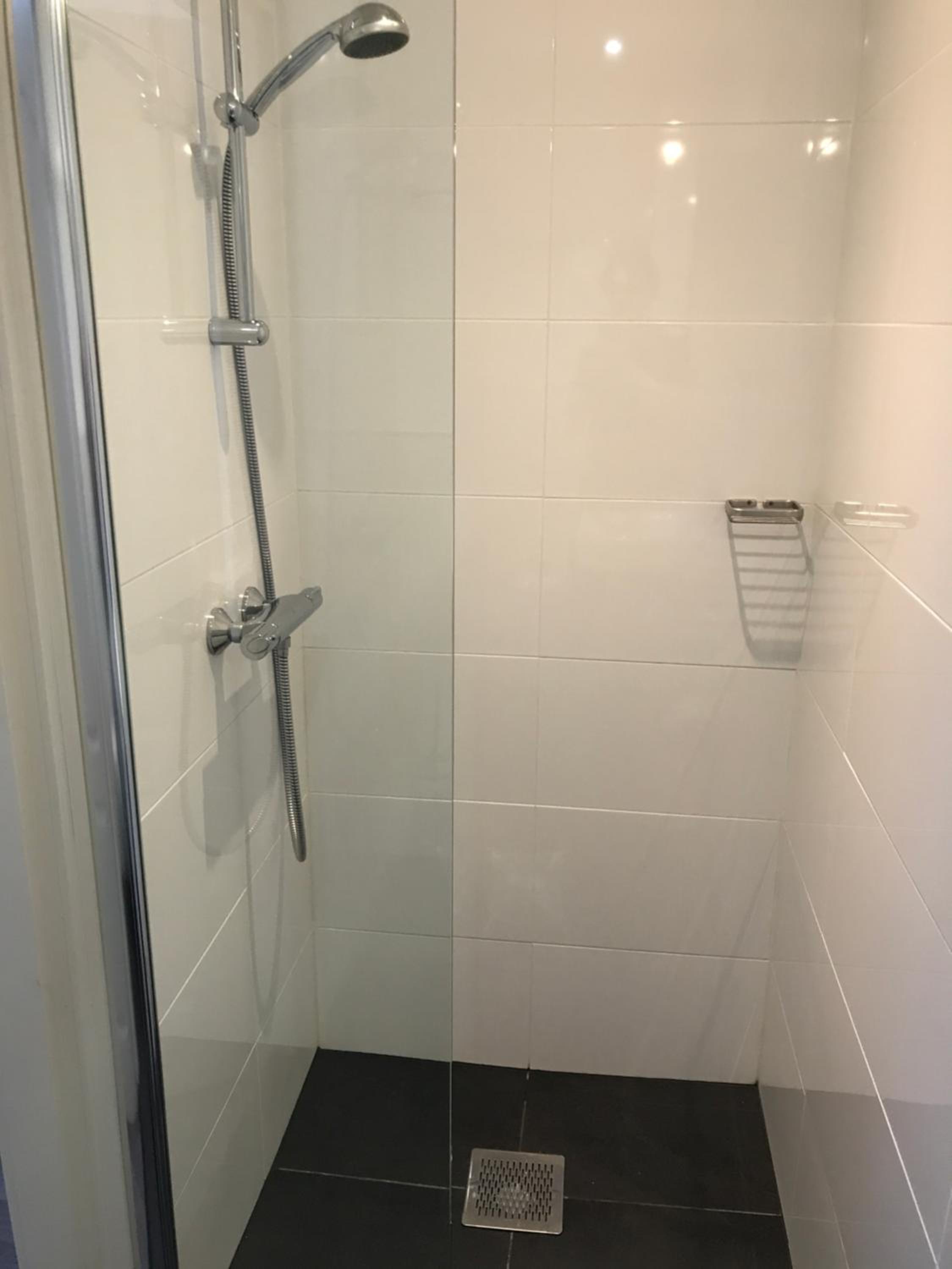 Double Room - Photo 7