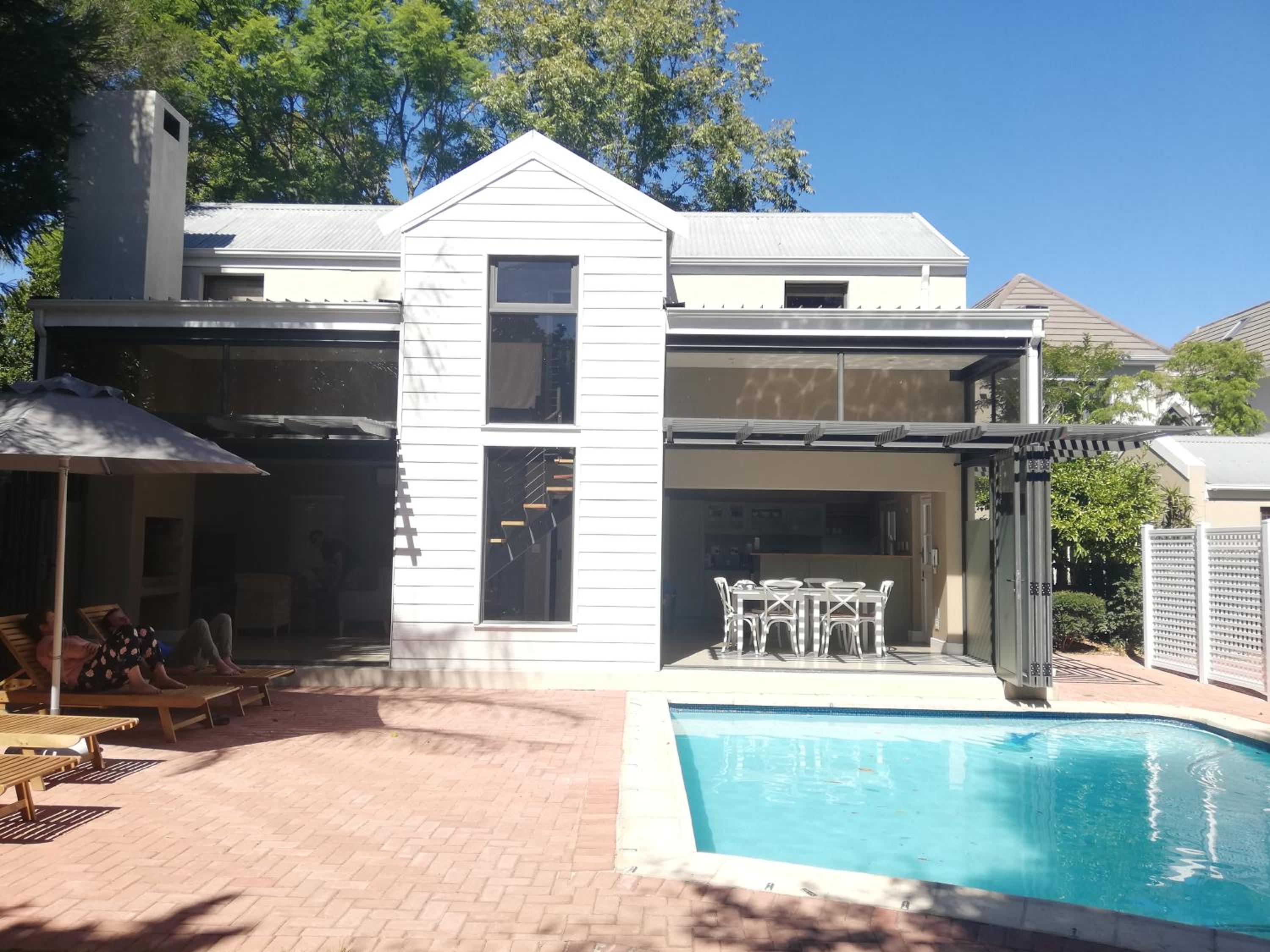 Two-Bedroom Villa - Photo 3