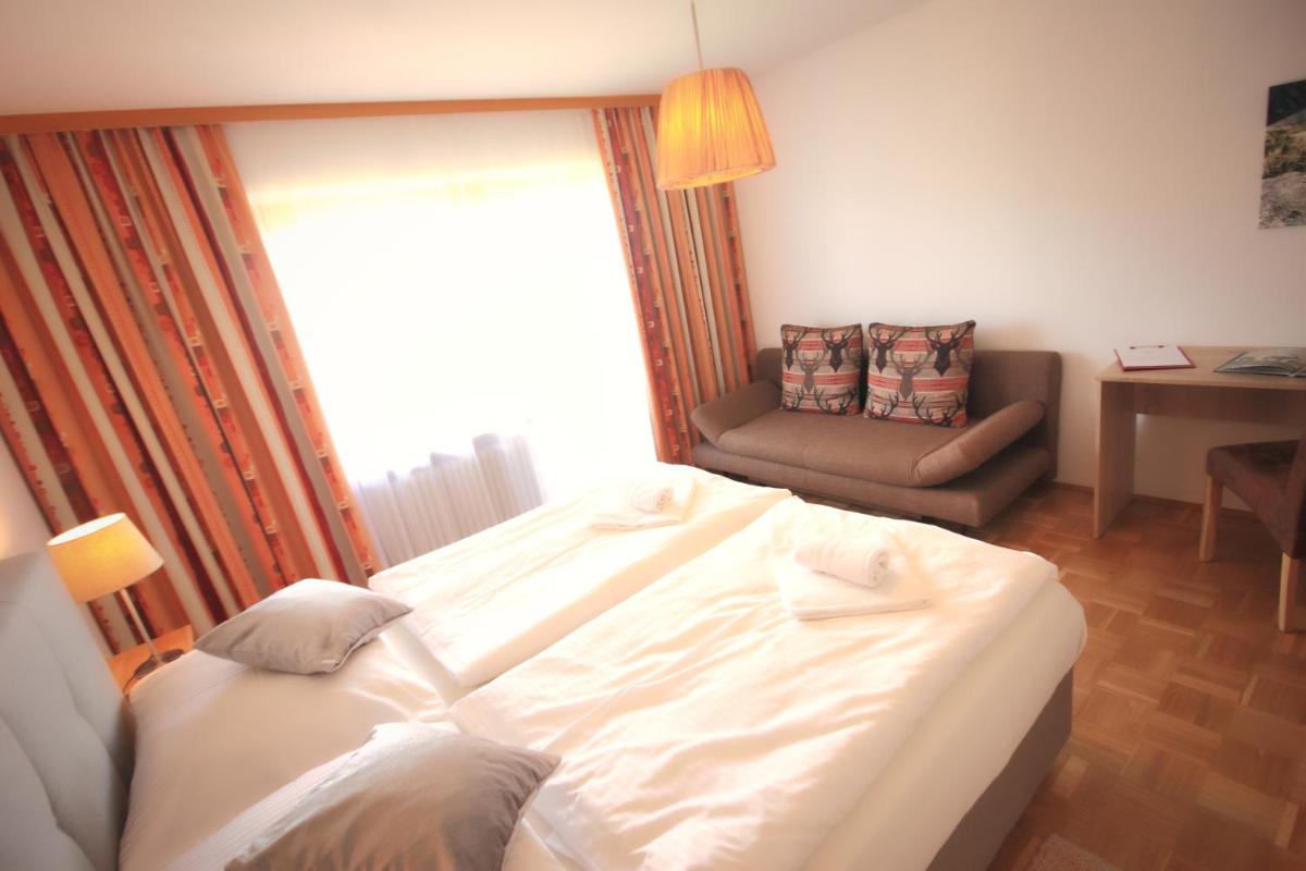 Double Room with Balcony and Mountain View photo 1